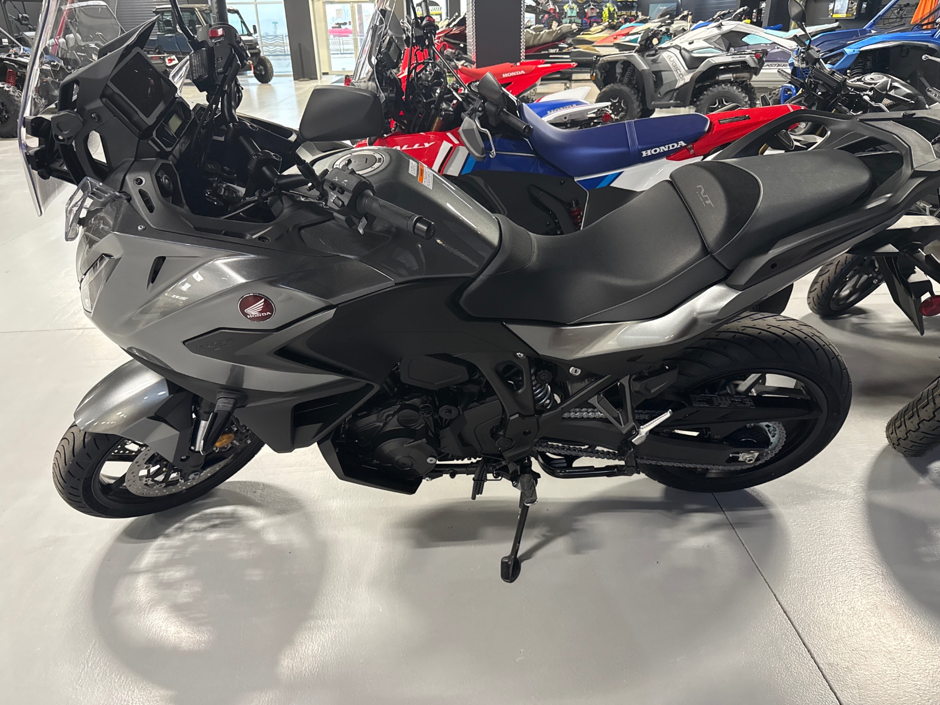 2026 Honda NT1100 DCT in Topeka, Kansas - Photo 3