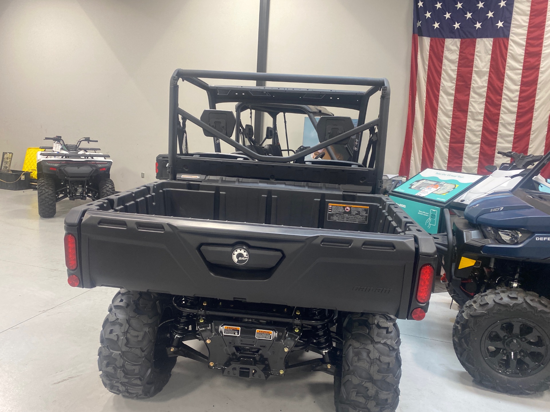 2025 Can-Am Defender DPS HD9 in Topeka, Kansas - Photo 4