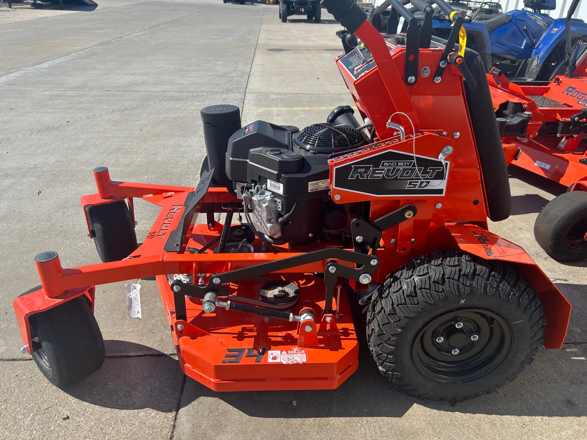 2026 Bad Boy Mowers Revolt SD 34 in. Kawasaki FS600V 18.5 hp in Topeka, Kansas - Photo 2