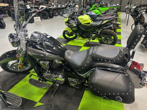 2026 Kawasaki Vulcan® 900 Classic LT in Topeka, Kansas - Photo 2