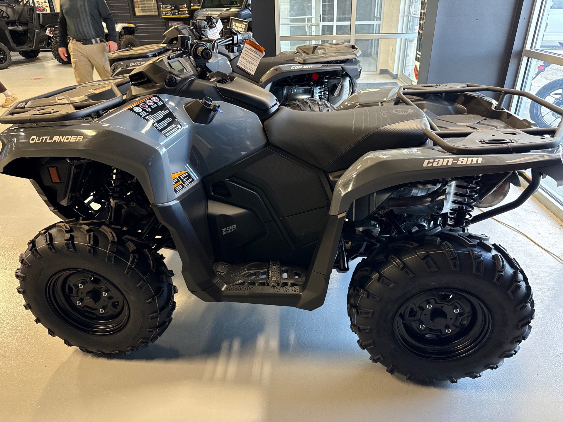 2026 Can-Am Outlander DPS 700 in Topeka, Kansas - Photo 1