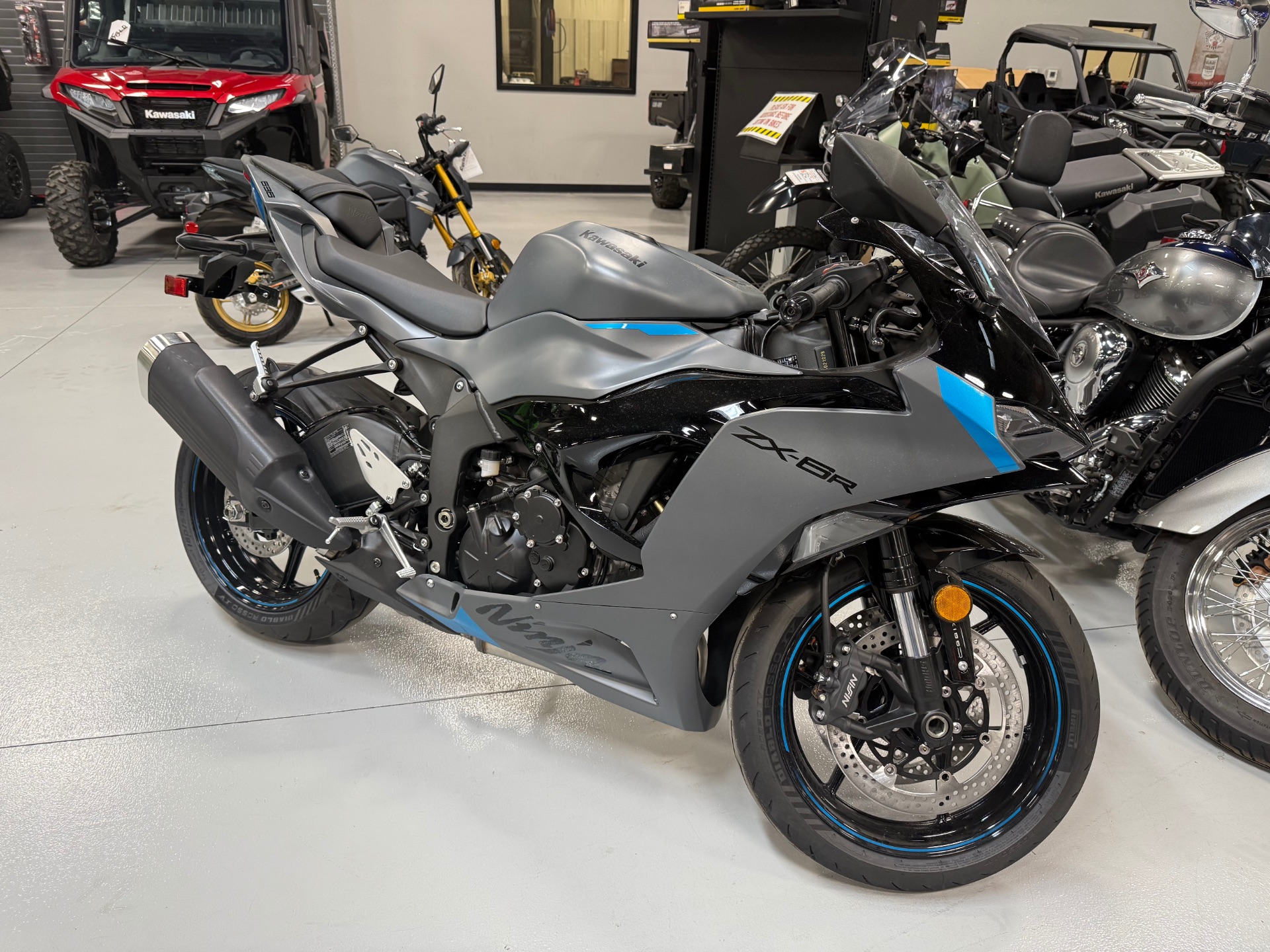2025 Kawasaki Ninja ZX-6R ABS in Topeka, Kansas - Photo 1