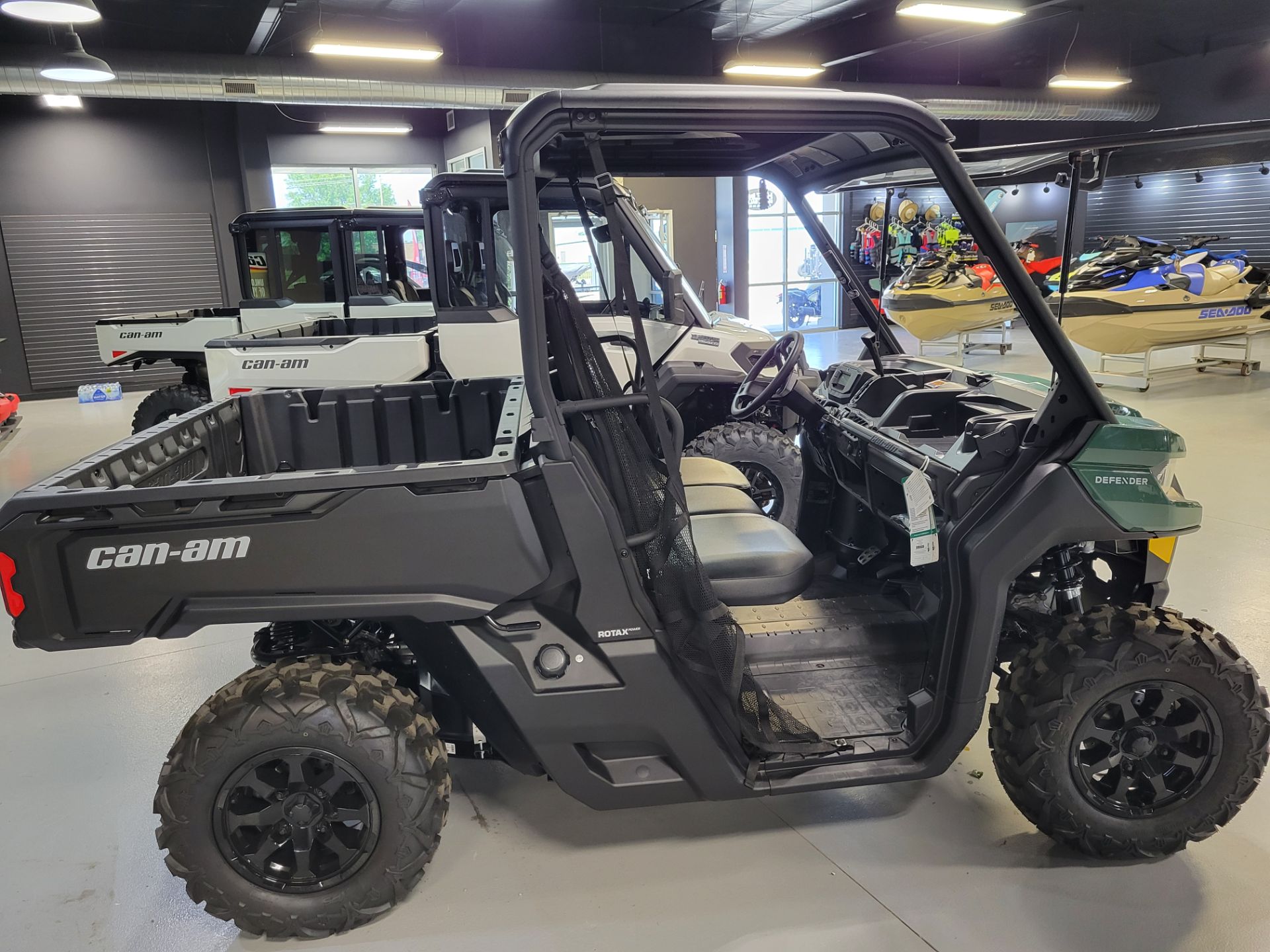 2026 Can-Am Defender DPS HD7
