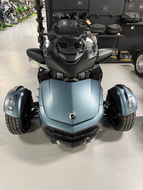 2026 Can-Am Spyder F3 Limited in Topeka, Kansas - Photo 3