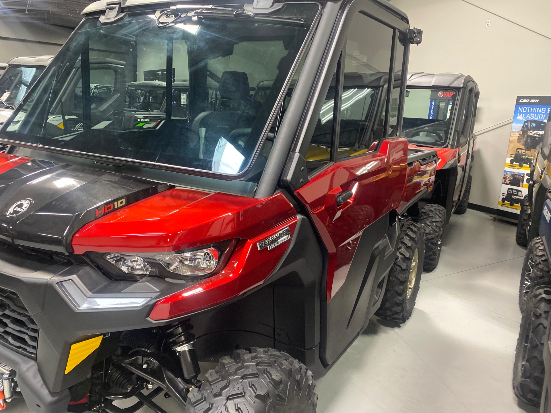 2025 Can-Am Defender Limited in Topeka, Kansas - Photo 3