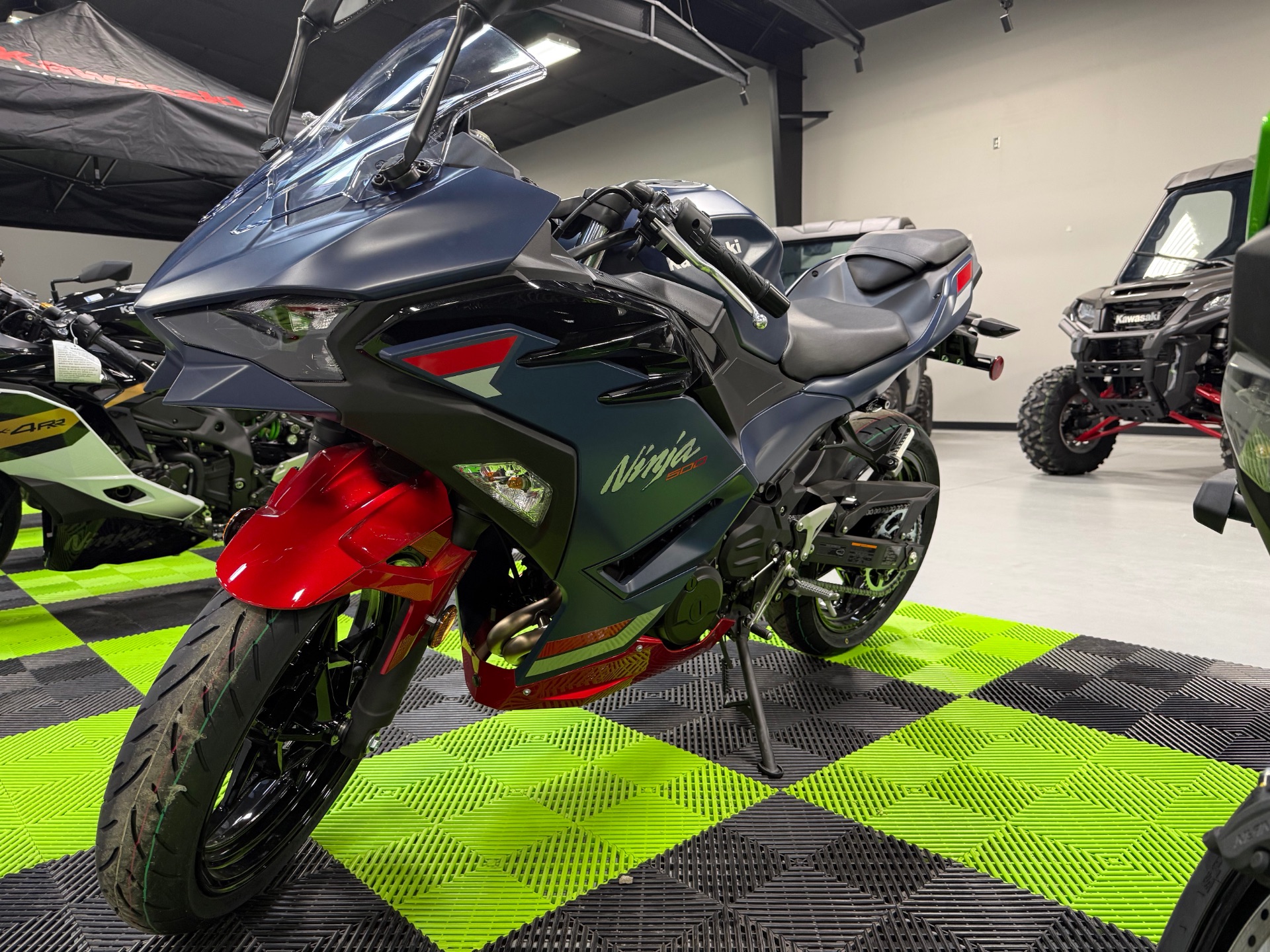 2026 Kawasaki Ninja® 500 ABS
