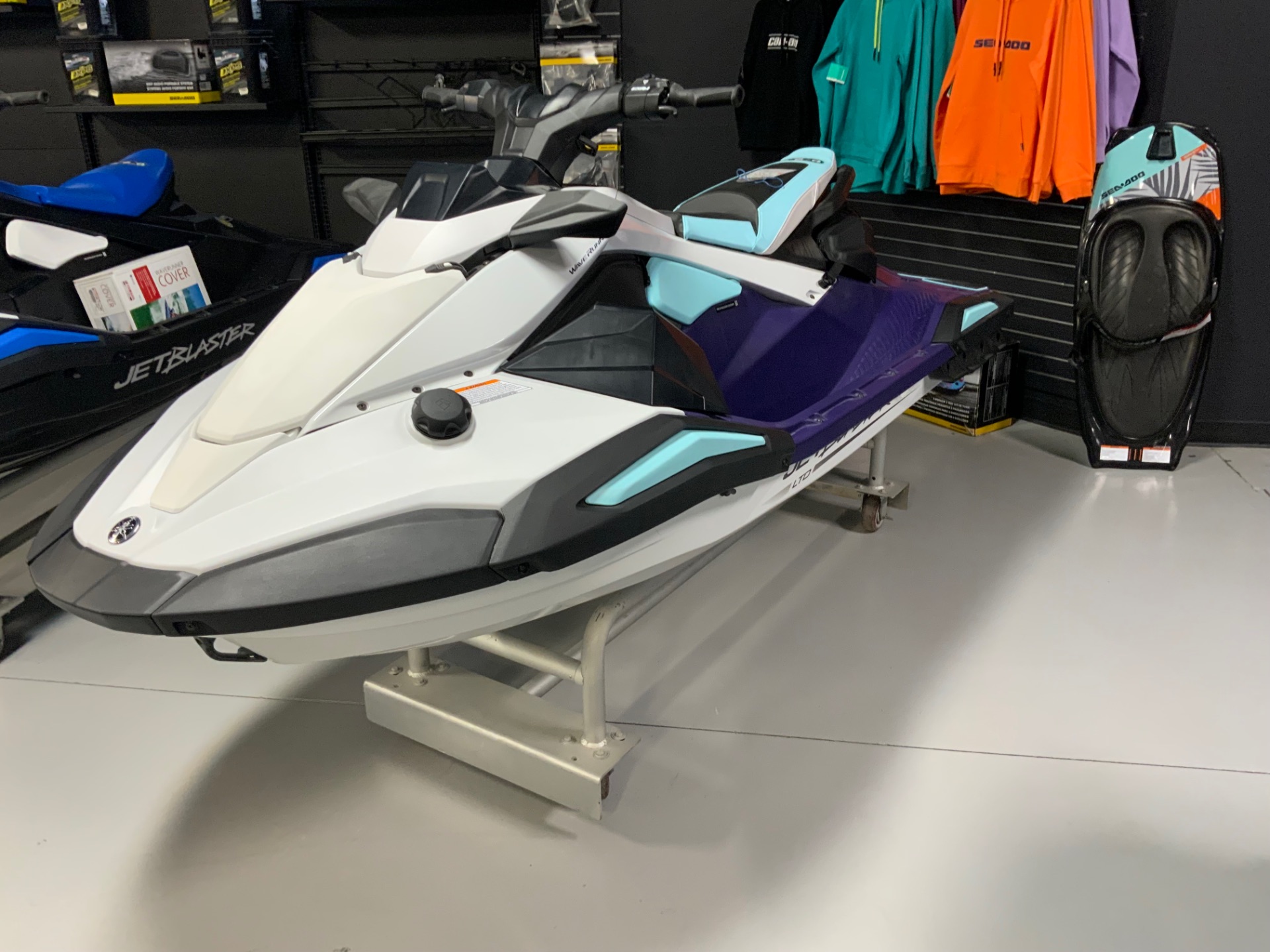 2025 Yamaha JetBlaster LTD in Topeka, Kansas - Photo 5