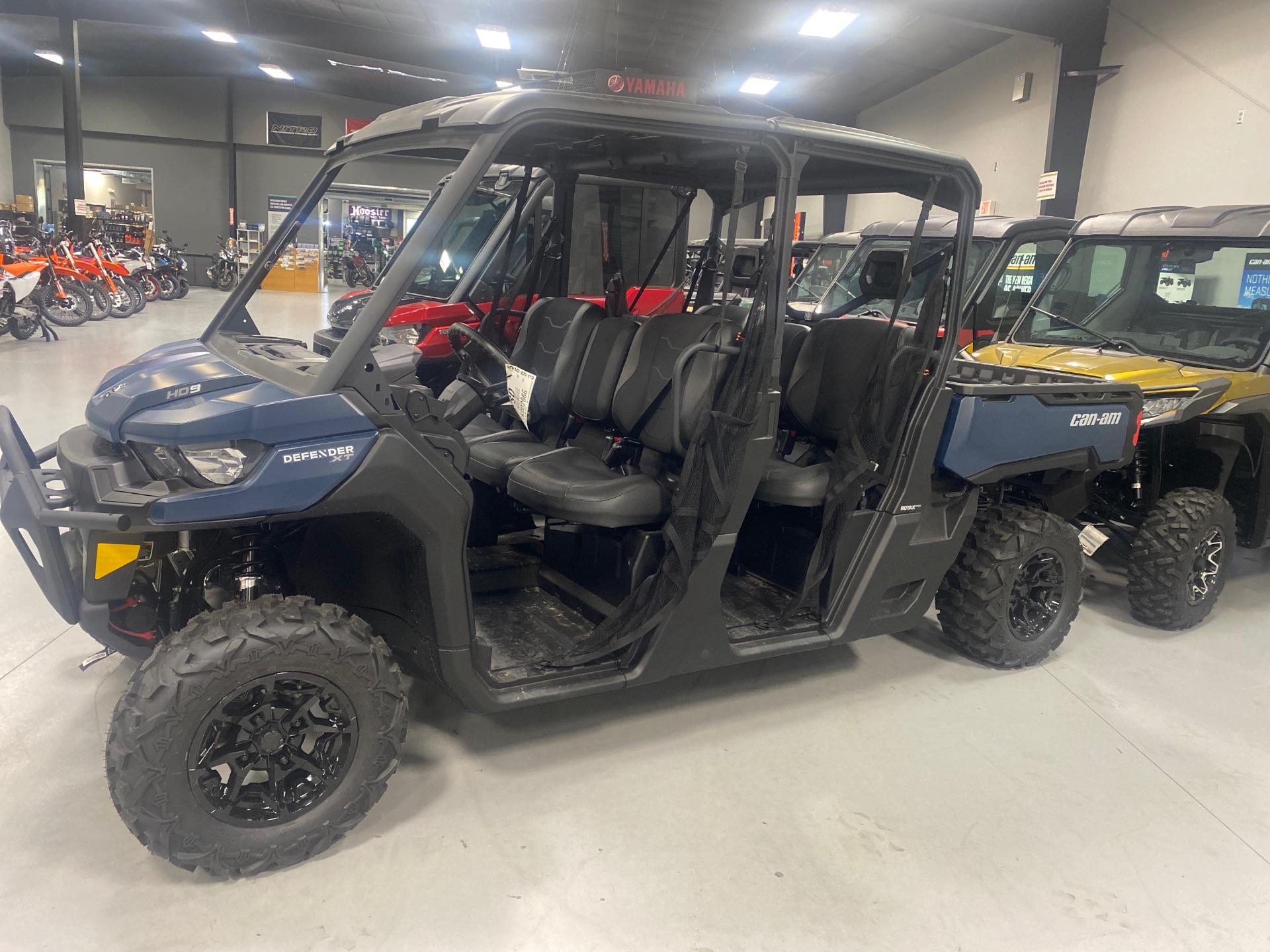 2025 Can-Am Defender MAX XT HD9 in Topeka, Kansas - Photo 3