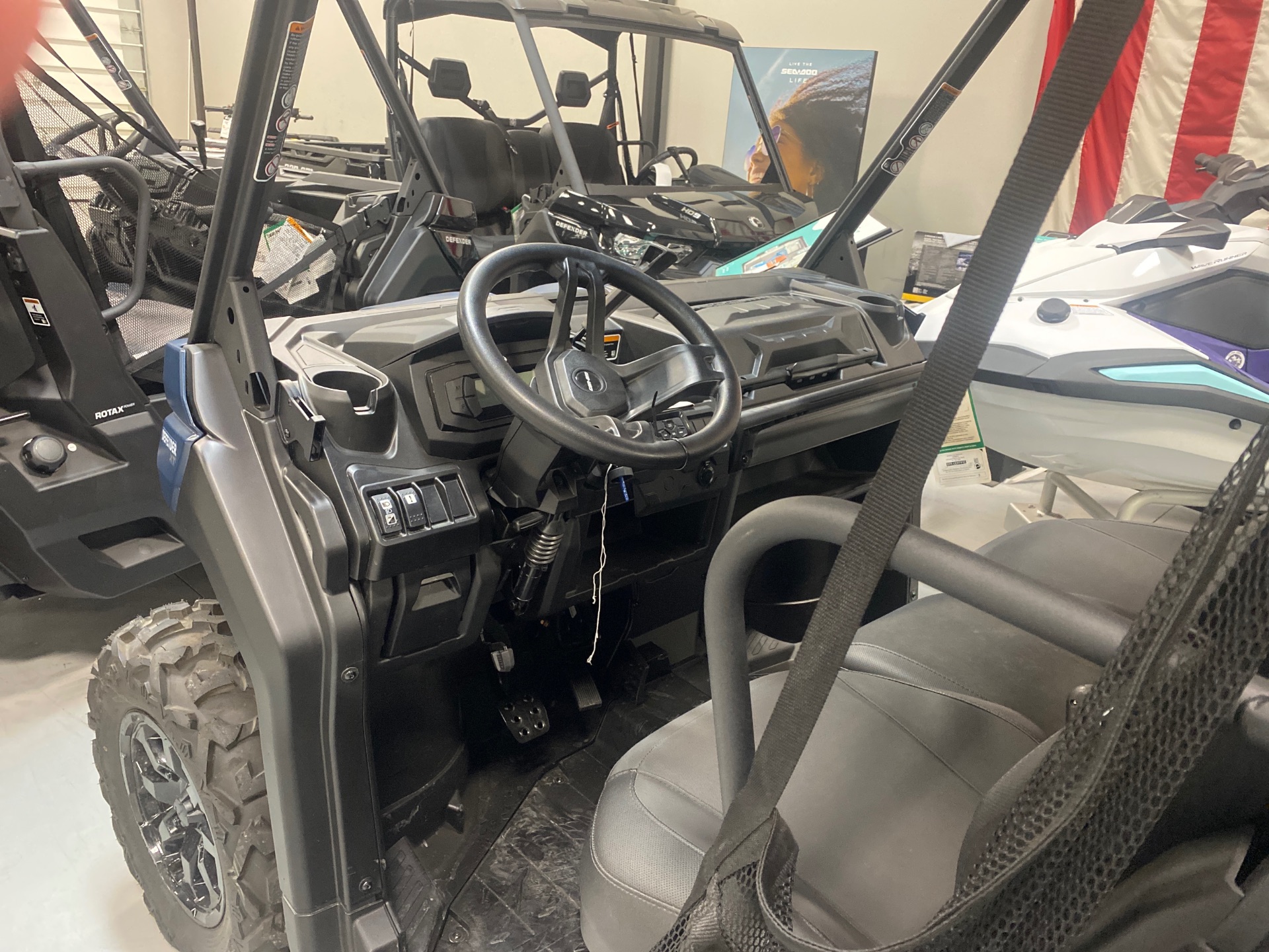 2025 Can-Am Defender XT HD7 in Topeka, Kansas - Photo 2