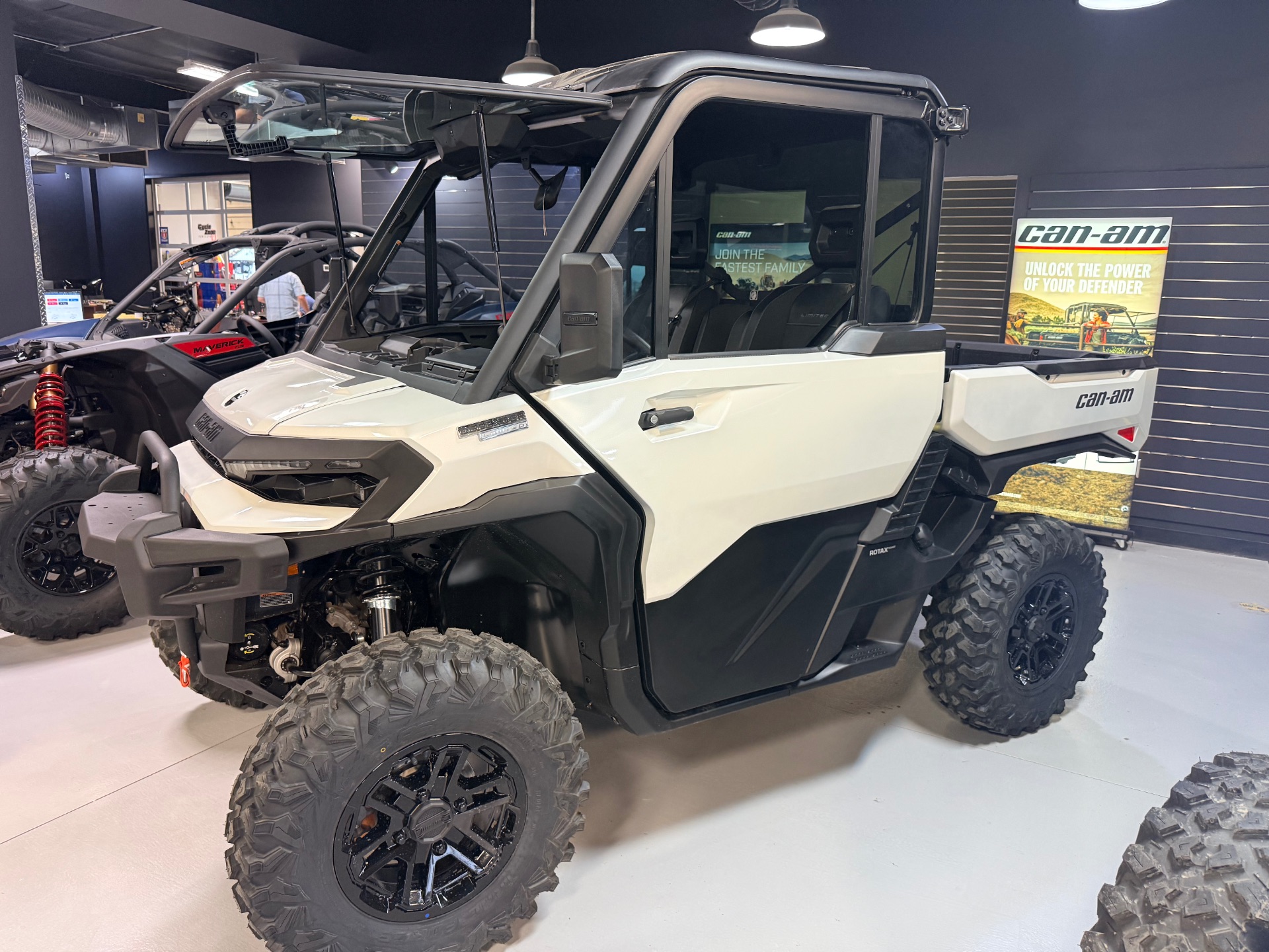 2026 Can-Am Defender Limited HD11 in Topeka, Kansas - Photo 1
