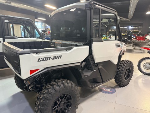 2026 Can-Am Defender Limited HD11 in Topeka, Kansas - Photo 3
