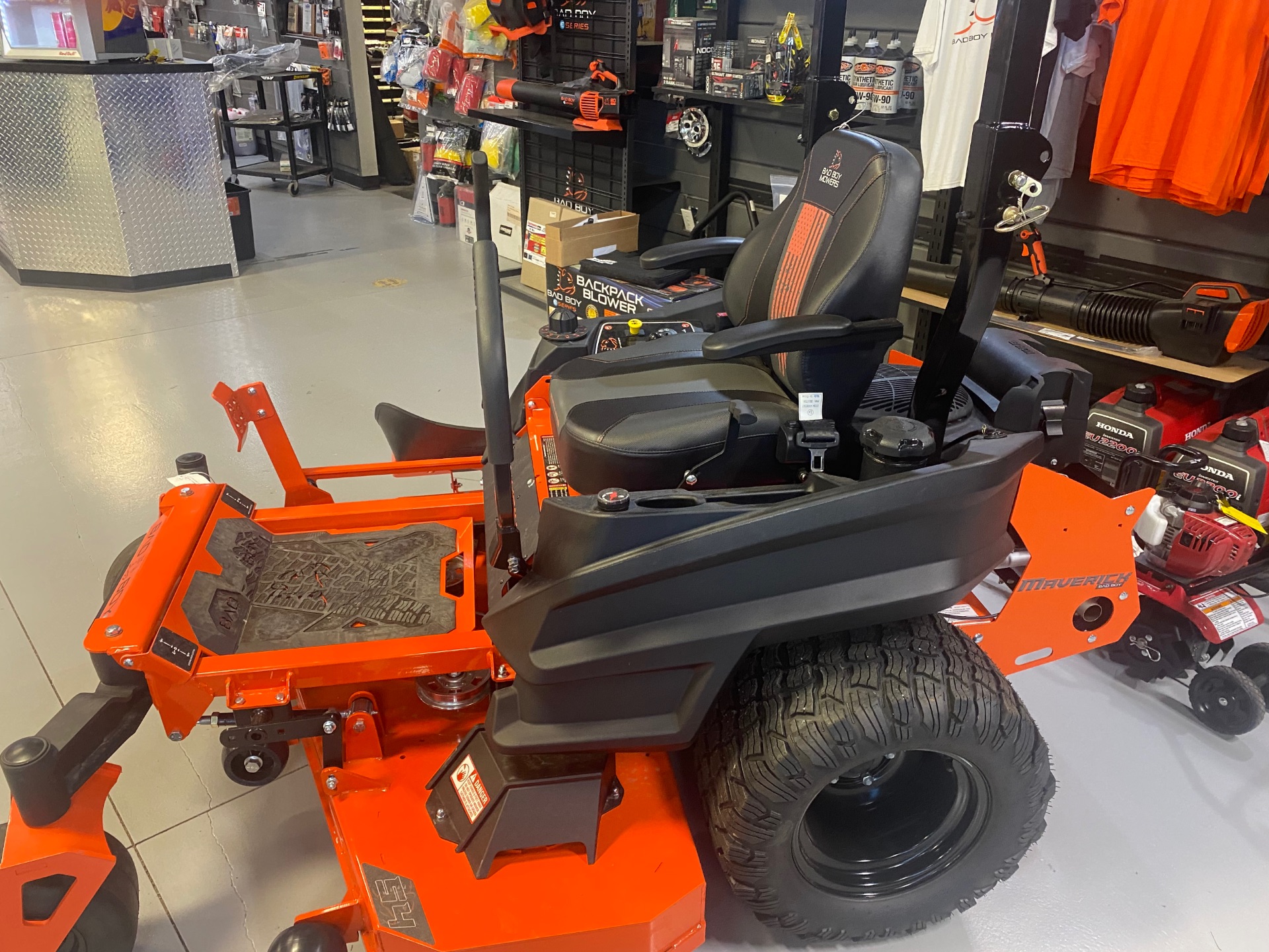 2024 Bad Boy Mowers Maverick 54 in. Briggs CXI27 27 hp in Topeka, Kansas - Photo 1