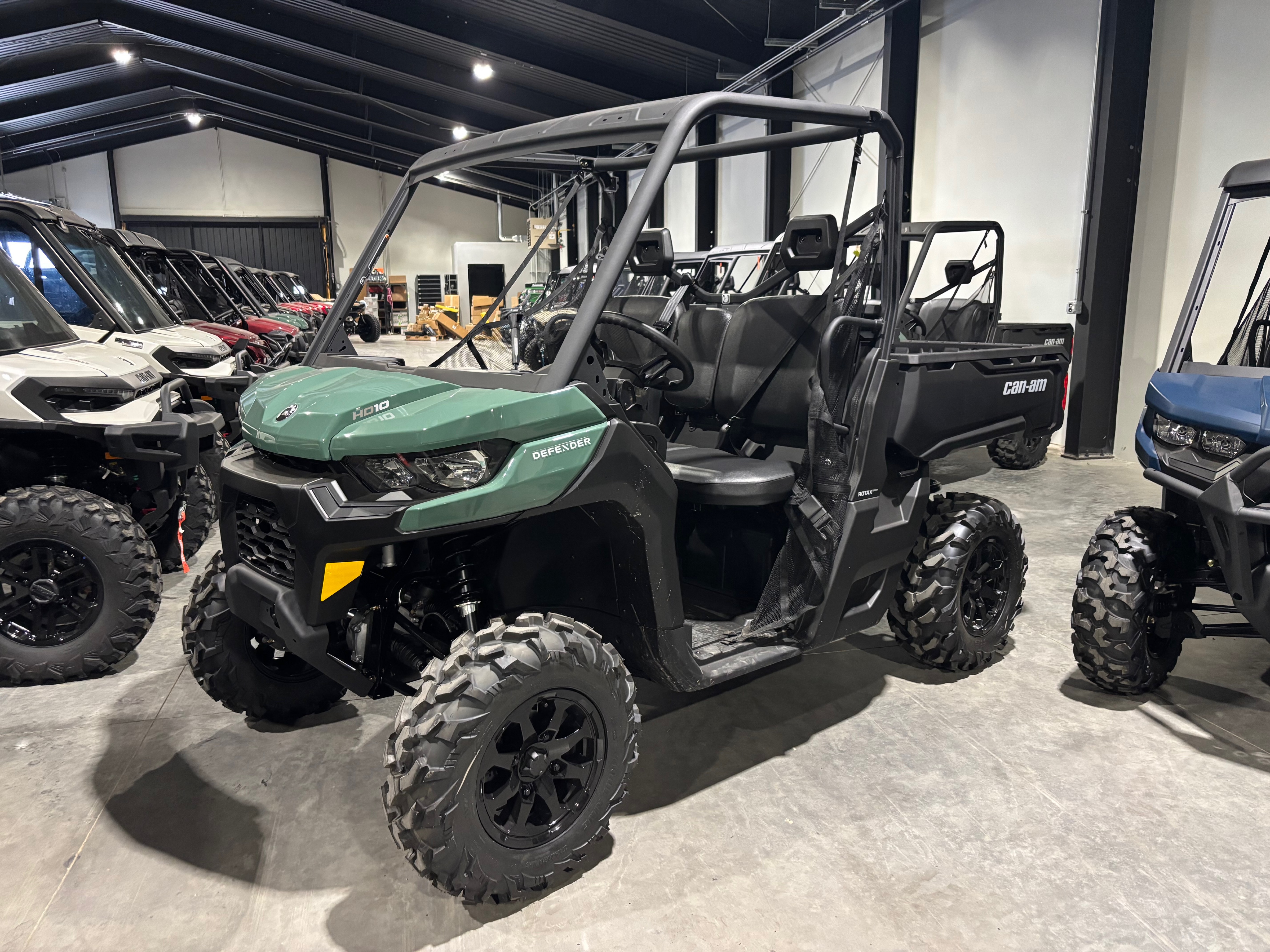 2026 Defender DPS CAB HD10