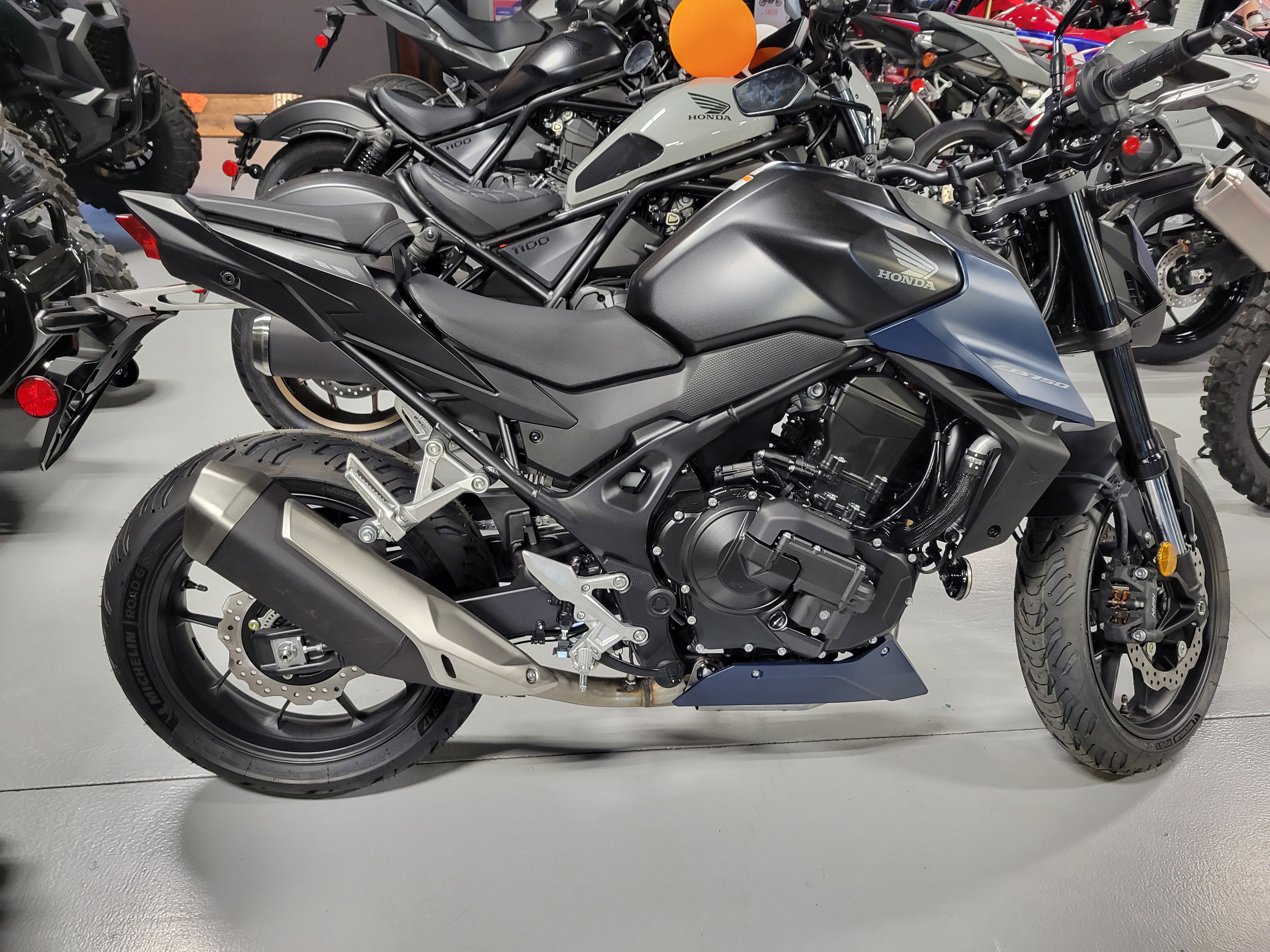 2026 CB750 Hornet E-Clutch