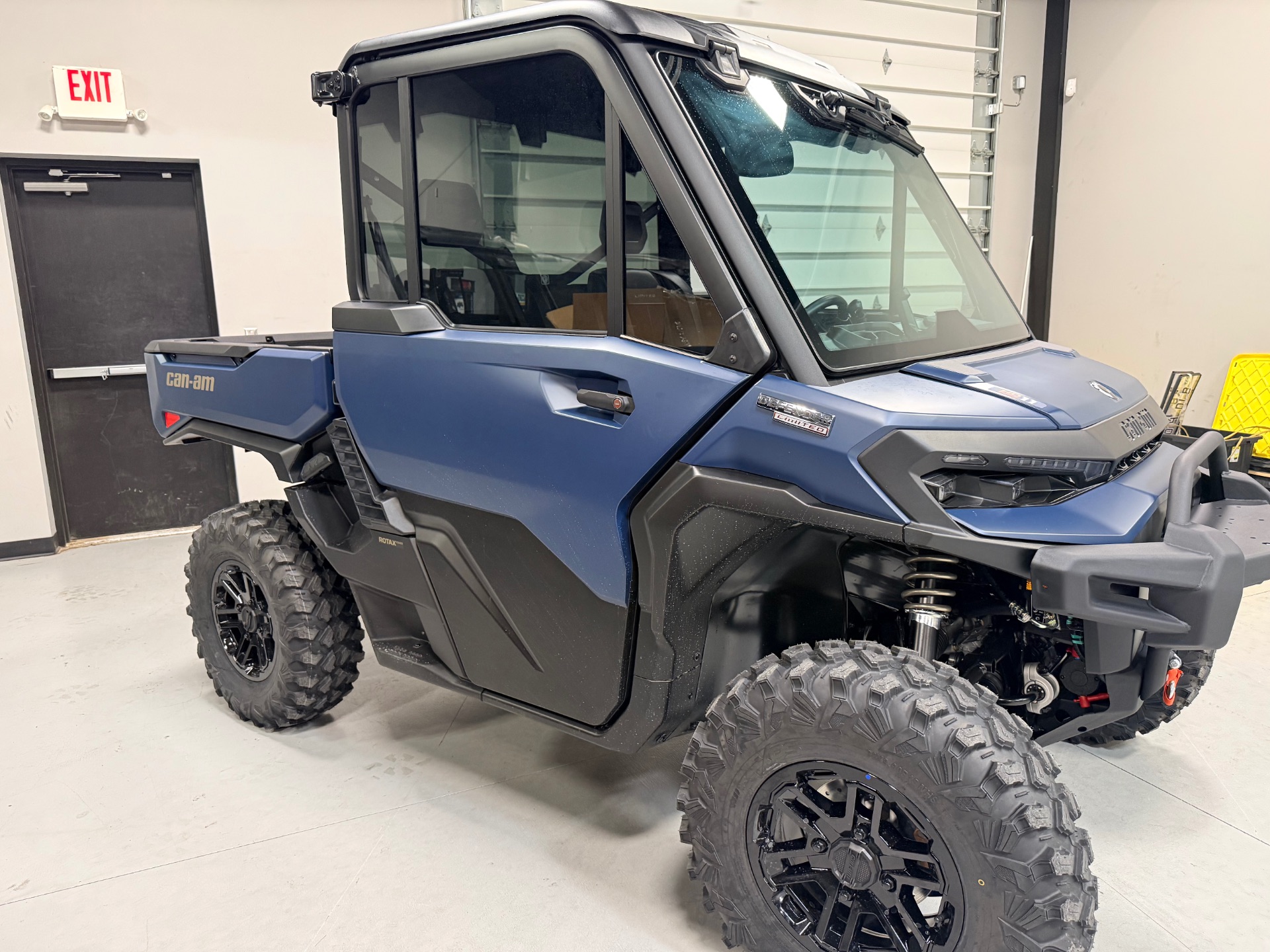 2026 Can-Am Defender Limited HD11 in Topeka, Kansas - Photo 3