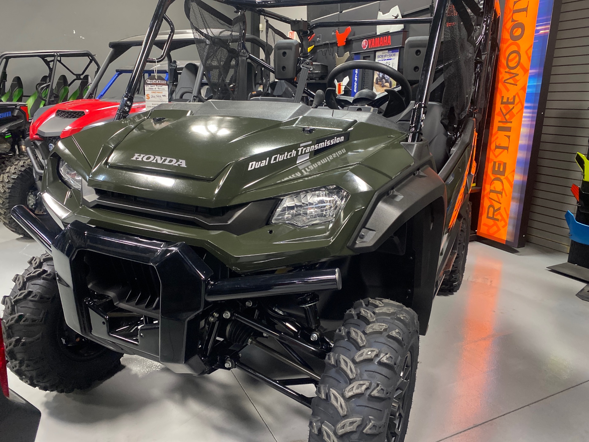 2025 Honda Pioneer 1000-5 Deluxe in Topeka, Kansas - Photo 2
