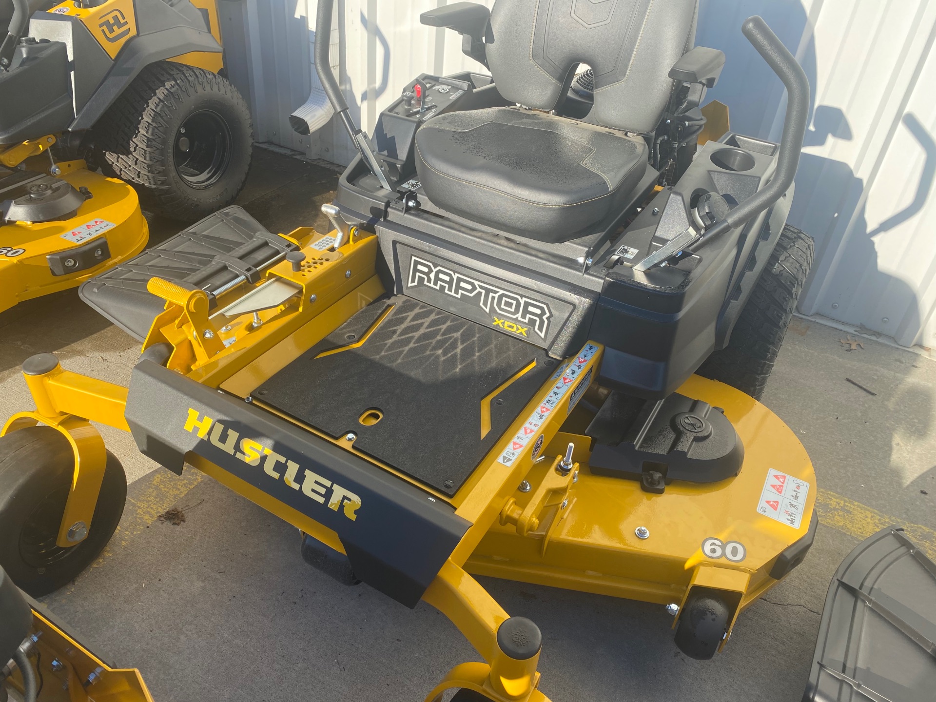 2025 Hustler Turf Equipment Raptor XDX 60 in. Kawasaki FR730 24 hp in Topeka, Kansas - Photo 2