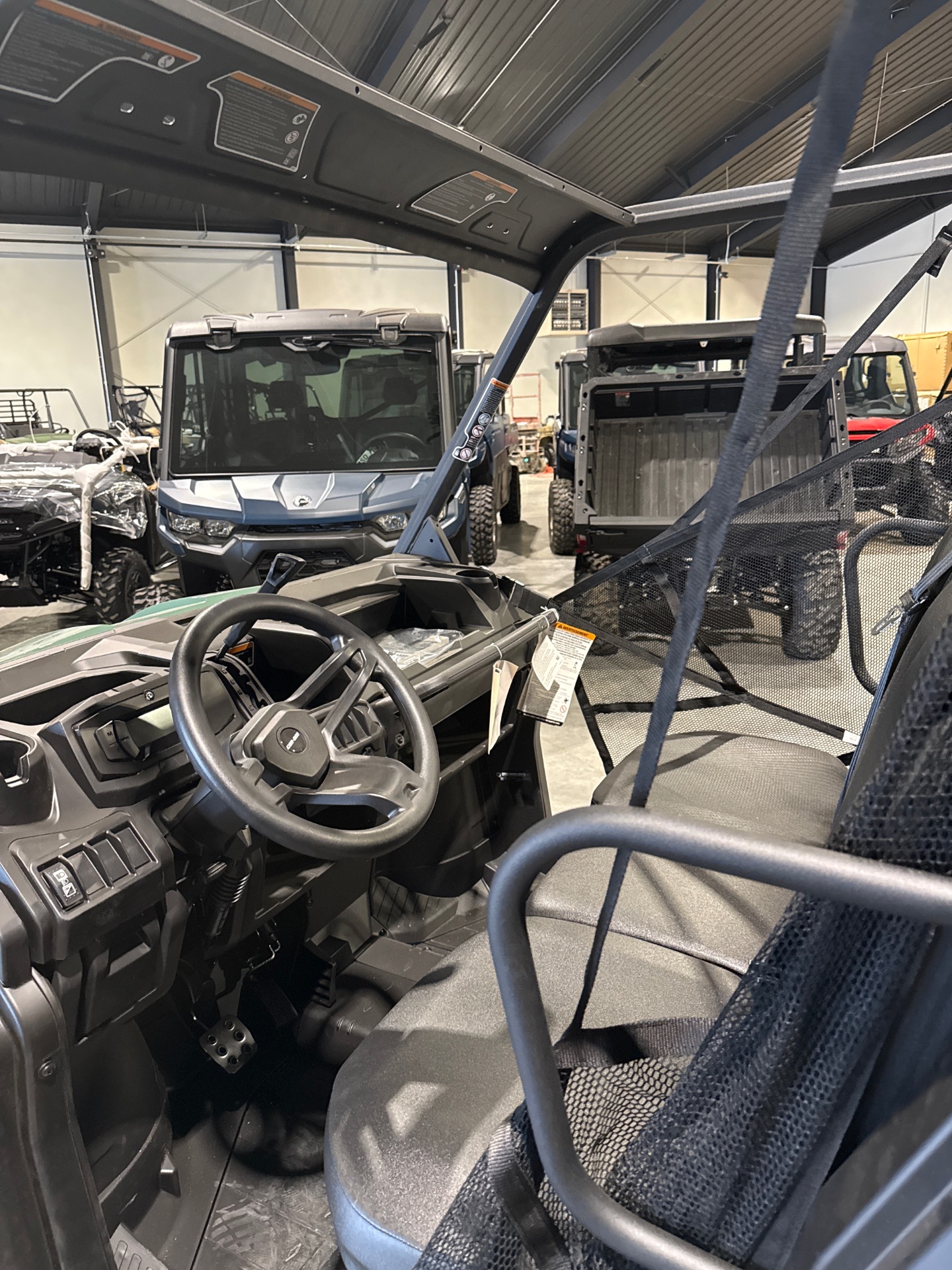 2025 Can-Am Defender MAX DPS HD7 in Topeka, Kansas - Photo 6
