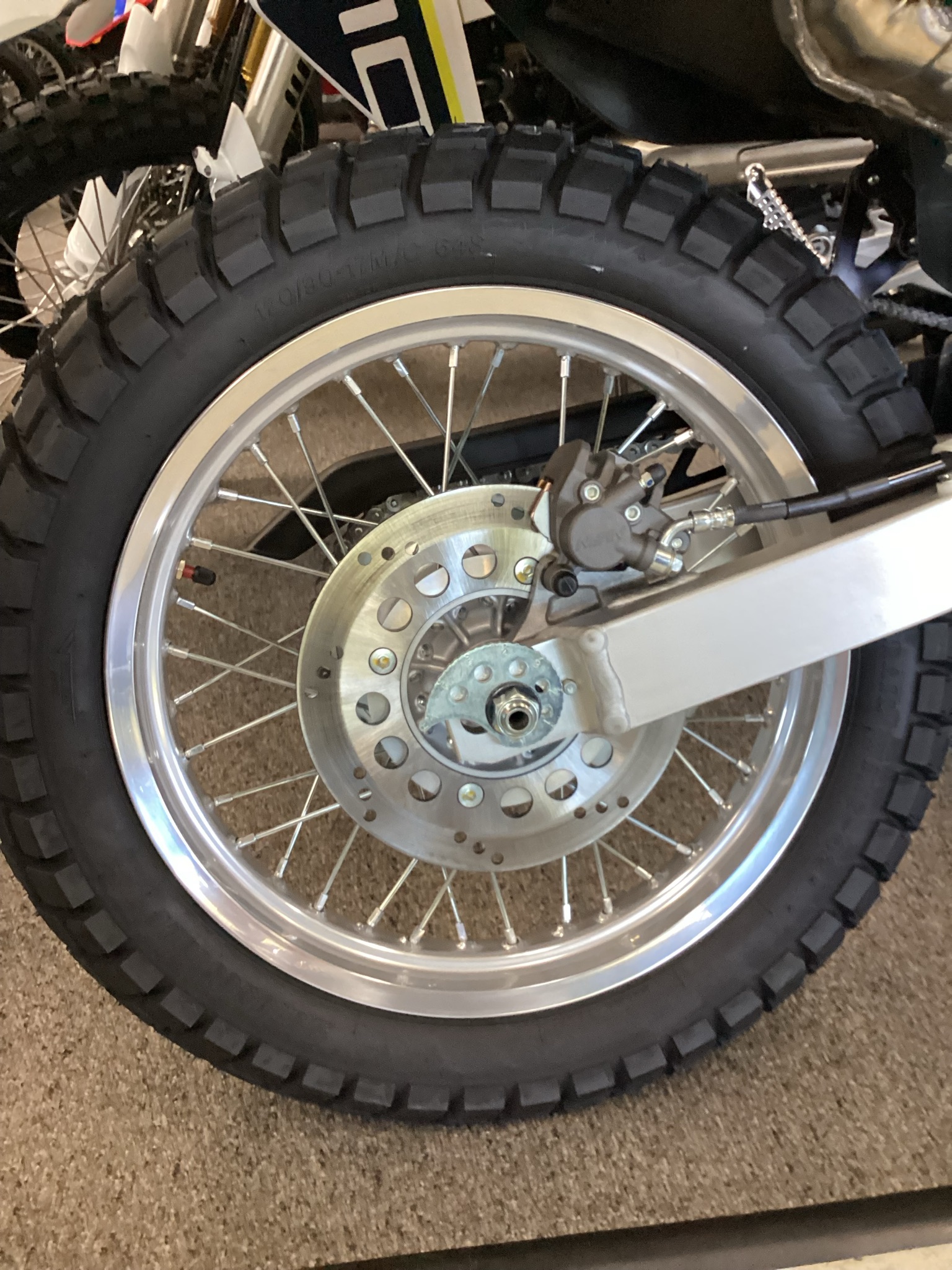 2027 Suzuki DR650S 5