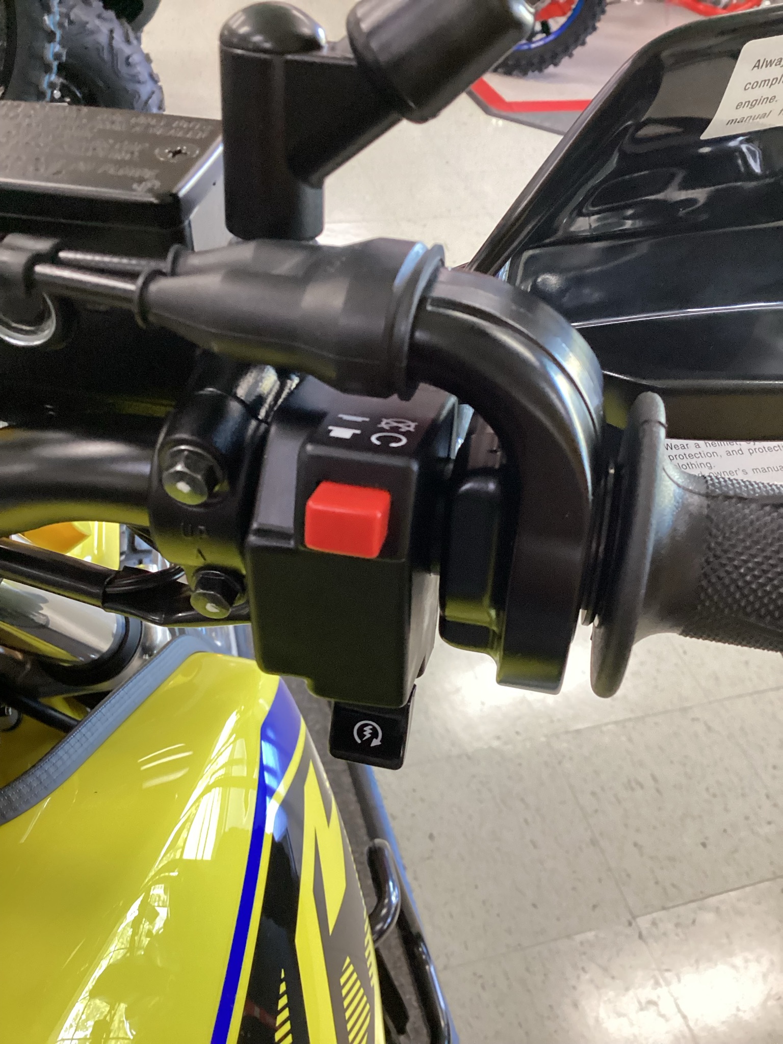 2027 Suzuki DR650S 9