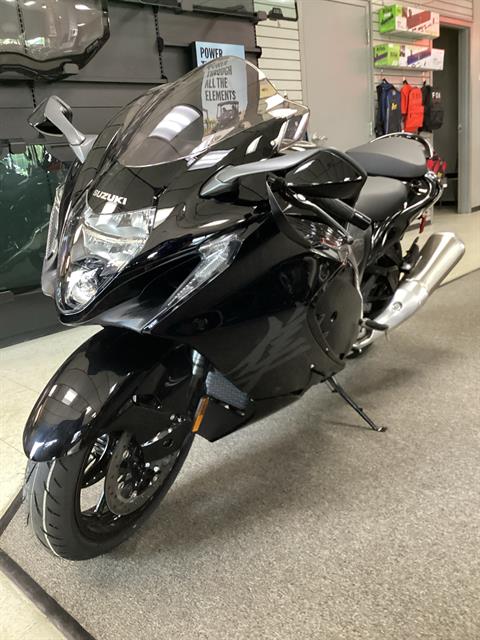 New 2025 Suzuki Hayabusa, Independence MO Specs, Price, Photos