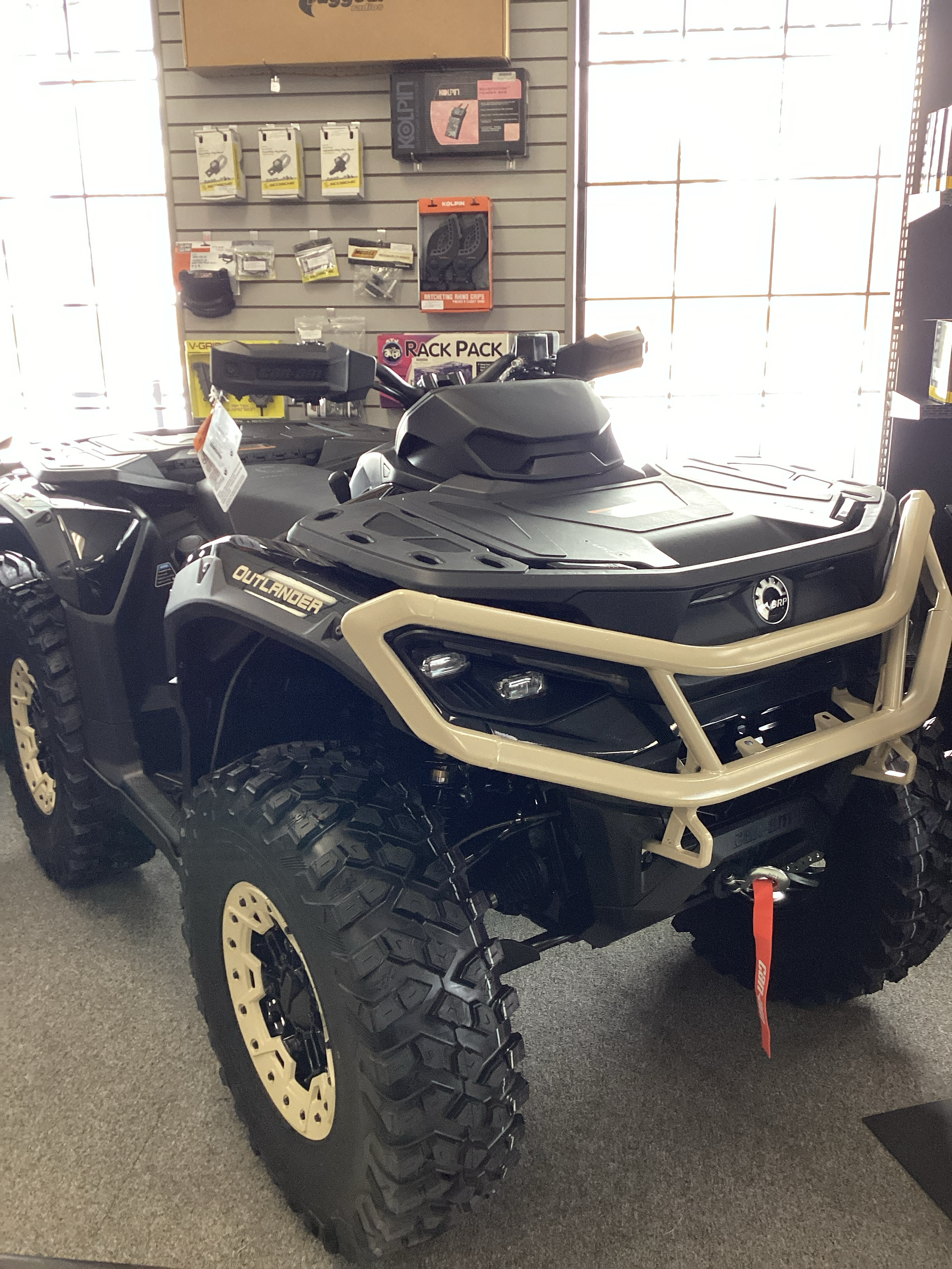2026 Outlander Backcountry 1000R