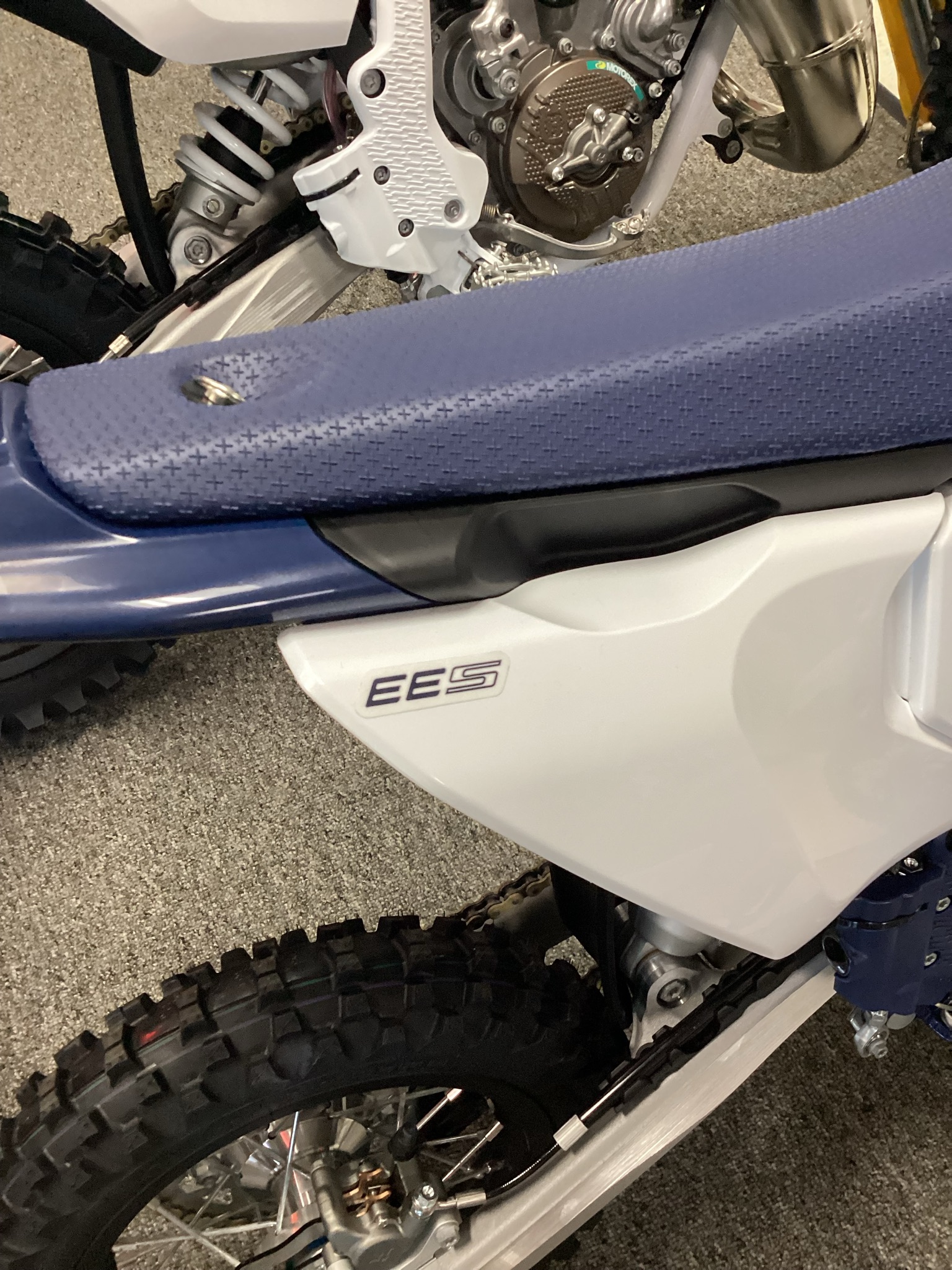 2027 Husqvarna EE 5 4