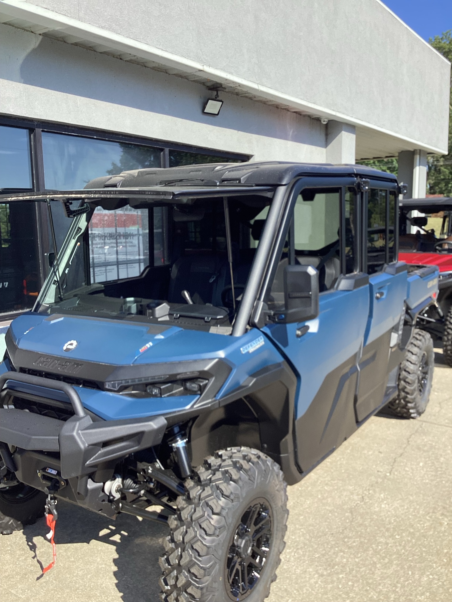 2027 Defender MAX Limited HD11