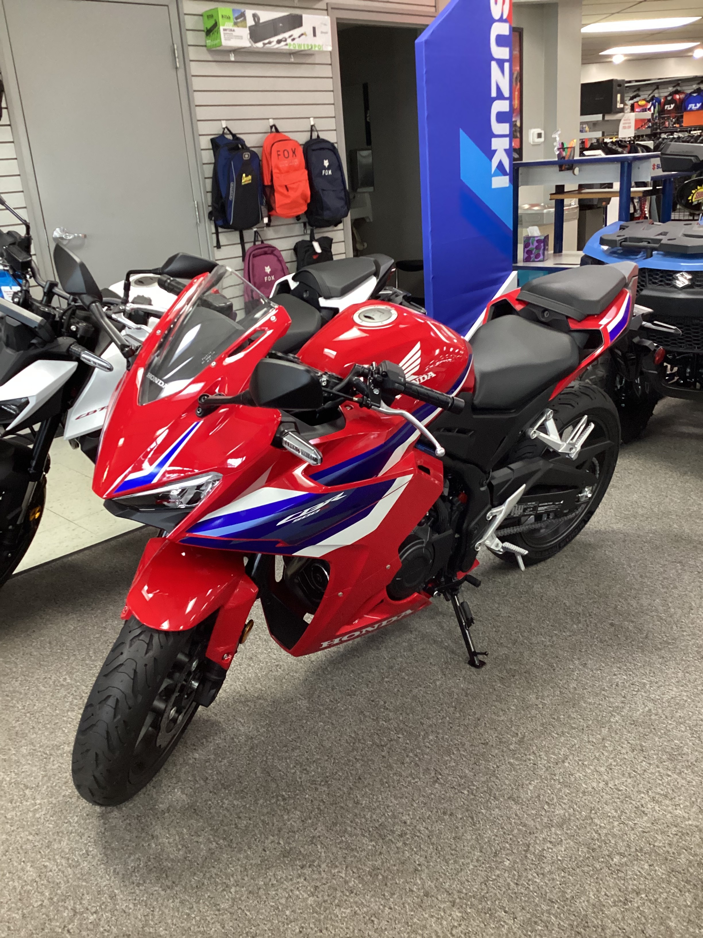 2025 CBR500R