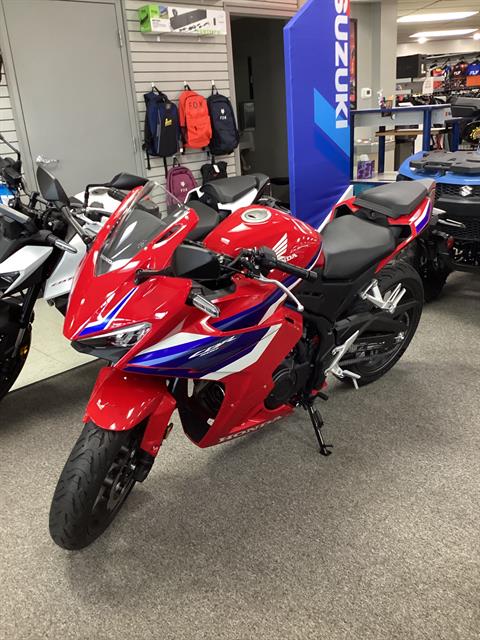 2025 Honda CBR500R — photo 1 of 17