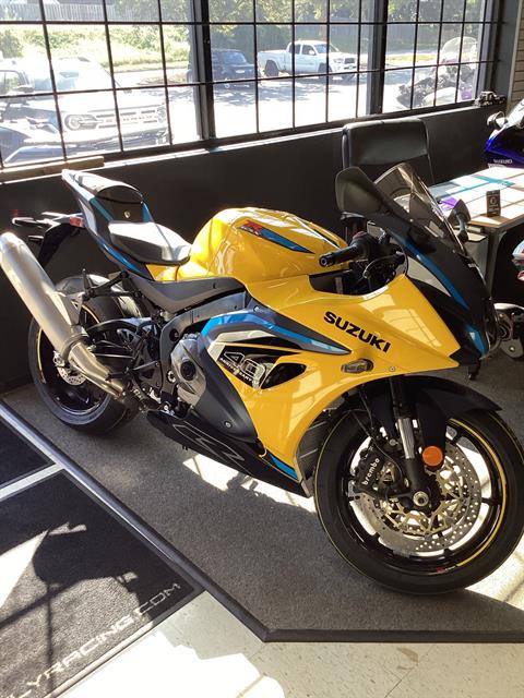 2027 Suzuki GSX-R1000 40th Anniversary Edition — photo 1 of 12