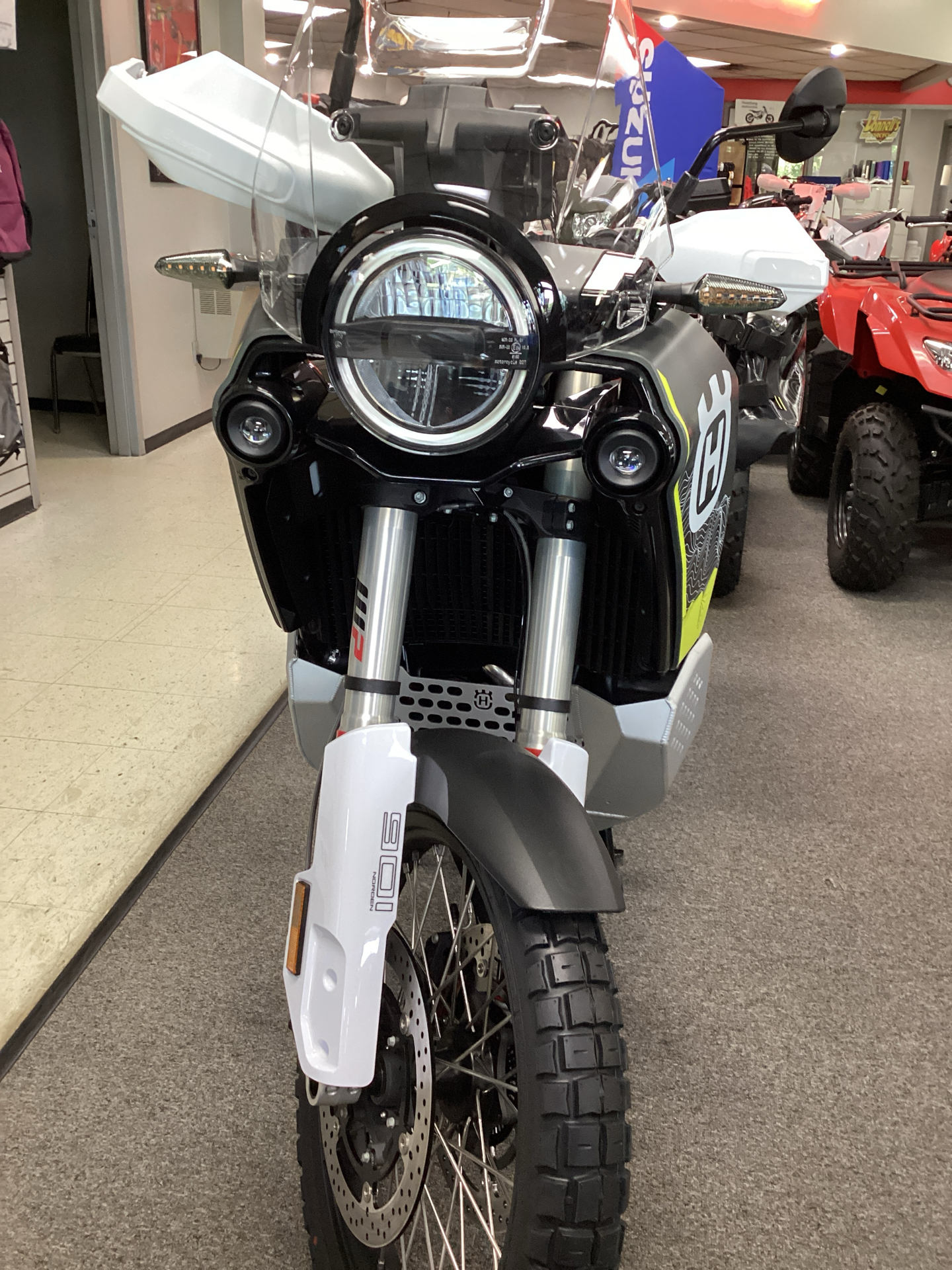 New 2025 Husqvarna Norden 901 Expedition, Independence MO | Specs