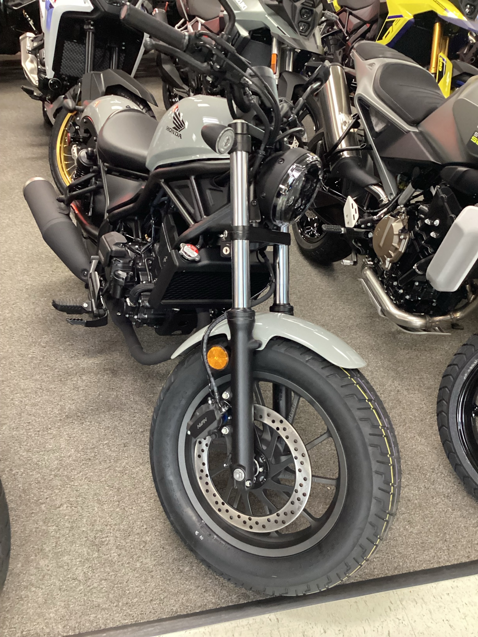 2026 Rebel 300 E-Clutch