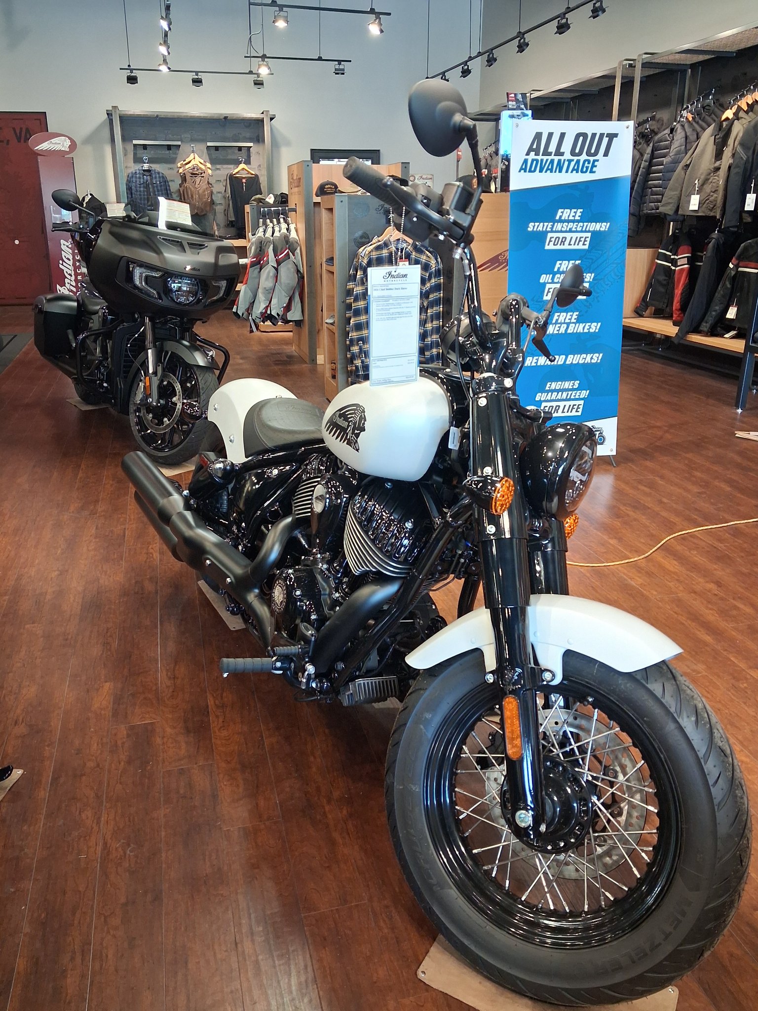 2026  Chief Bobber Dark Horse® 7