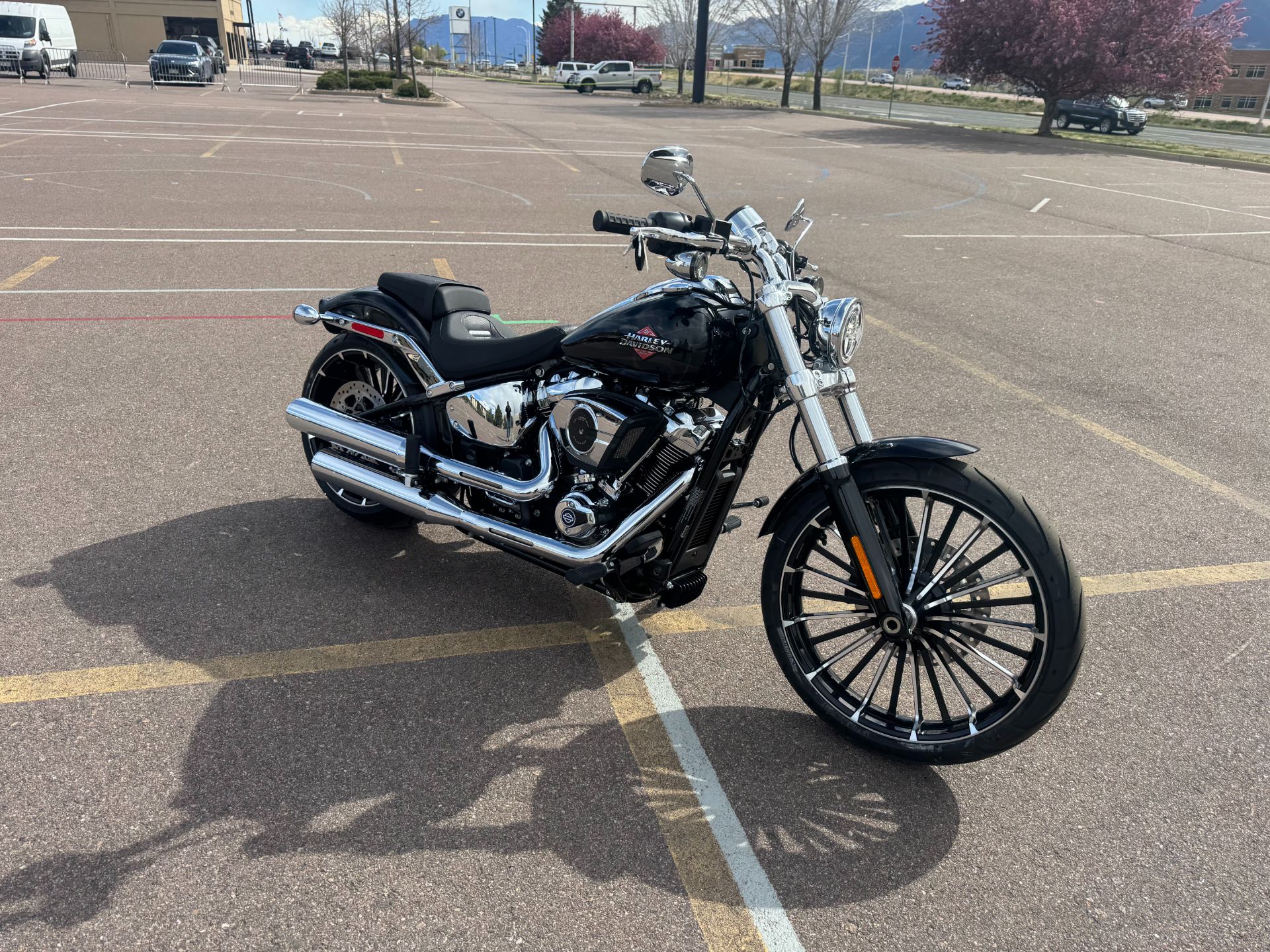 New 2025 Harley-Davidson Breakout® - Specs, Price, Photos