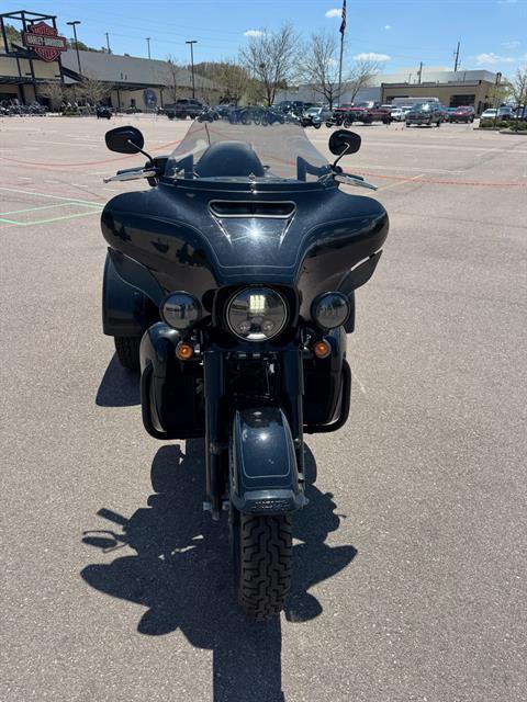 Used 2022 Harley-Davidson Tri Glide® Ultra Specs, Price, Photos