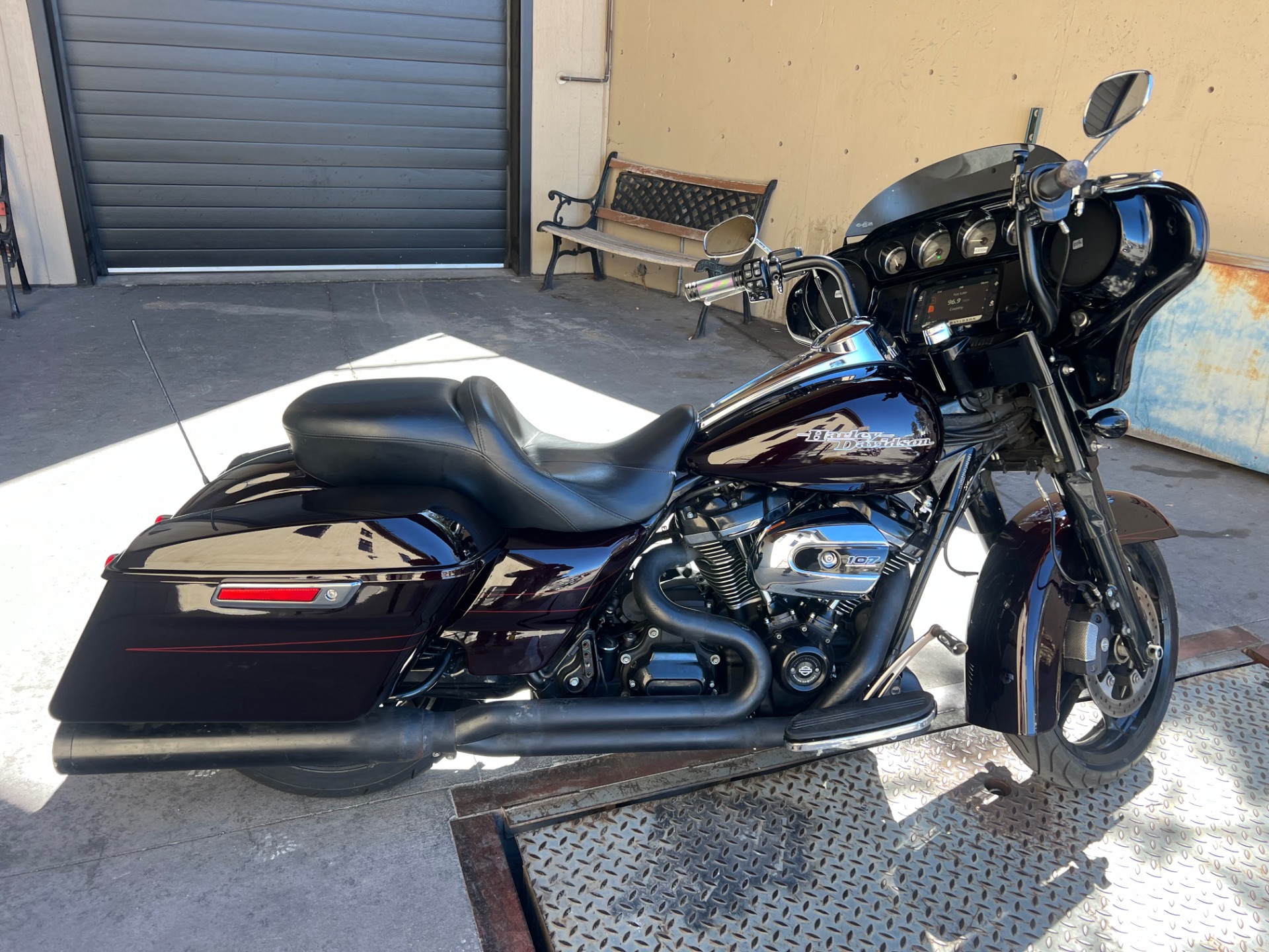 Used 2017 Harley-Davidson Street Glide® Special Specs, Price