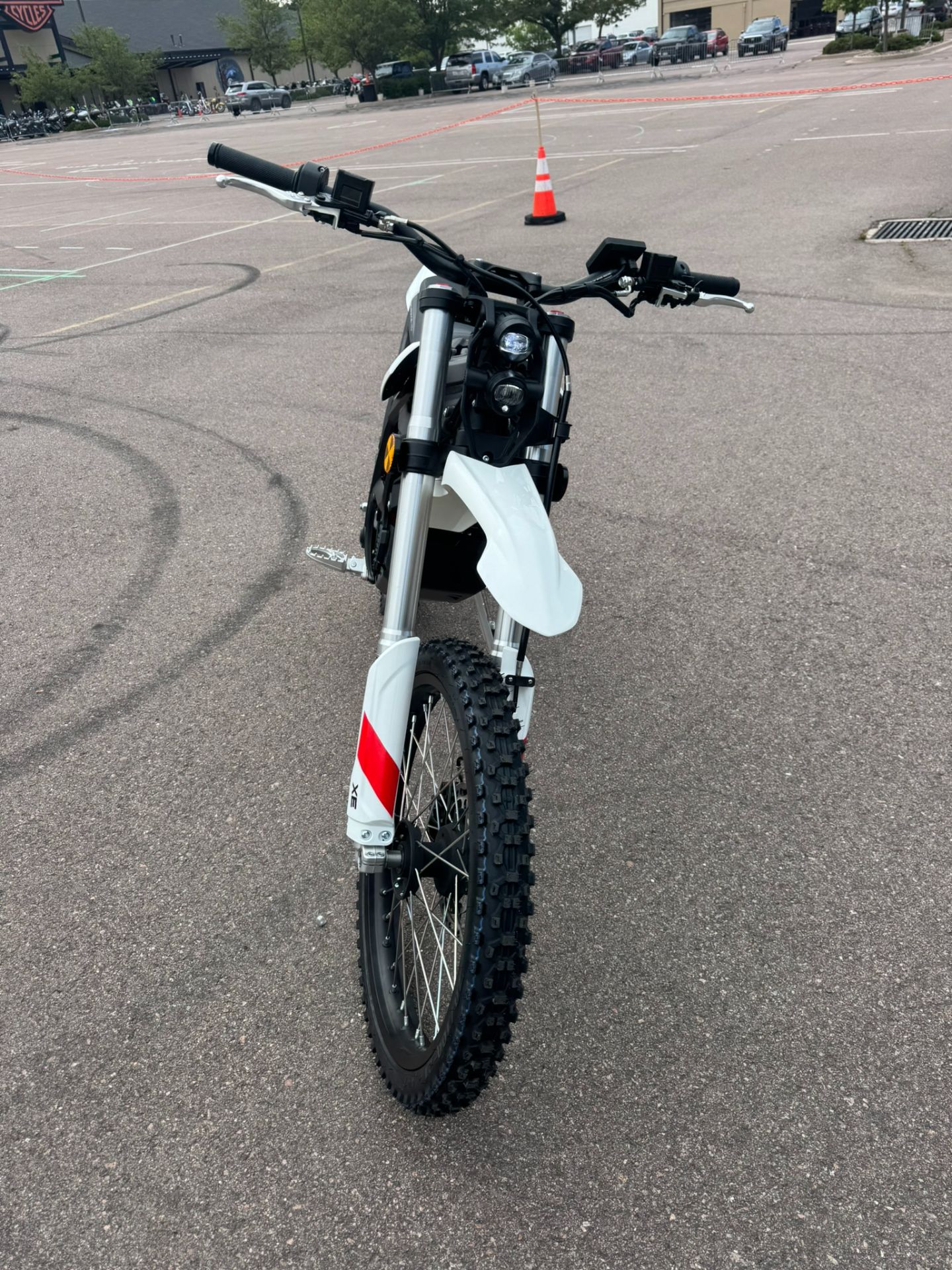 New 2026 Zero Motorcycles XE - Specs, Price, Photos | Colorado