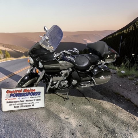 2016 Kawasaki Vulcan 1700 Voyager ABS — photo 1 of 4