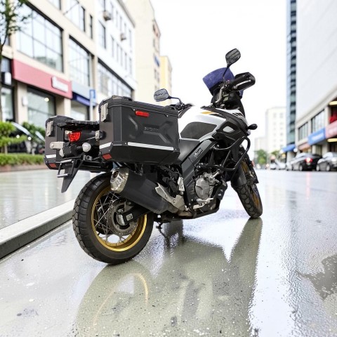 2023 Suzuki V-Strom 650XT Adventure — photo 1 of 4