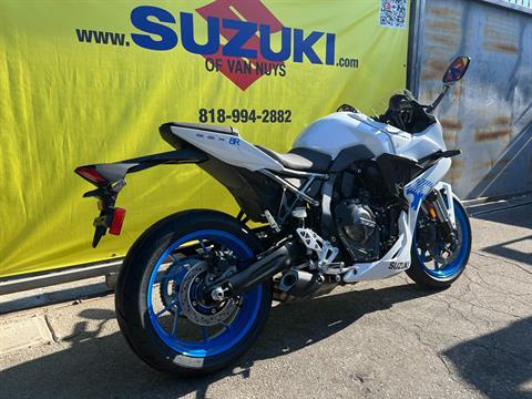 ユーキ 2026 Suzuki GSX-8R: First Look - SportBikes Inc Magazine