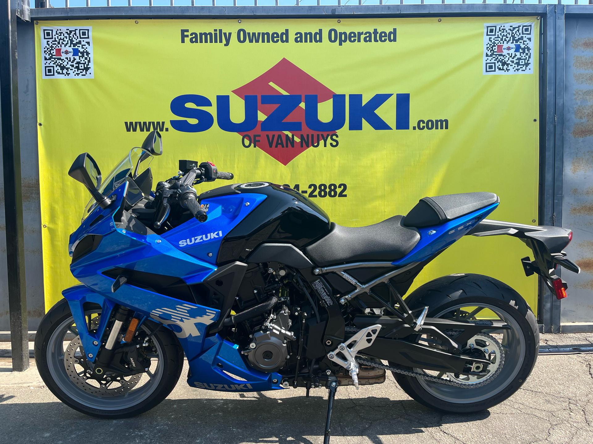New 2025 Suzuki GSX-8R Motorcycles in Van Nuys, CA | SUZ102458