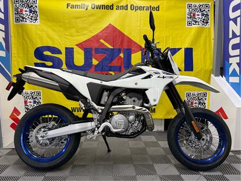 New 2025 Suzuki DR-Z4SM Motorcycles in Van Nuys, CA | SUZ100383
