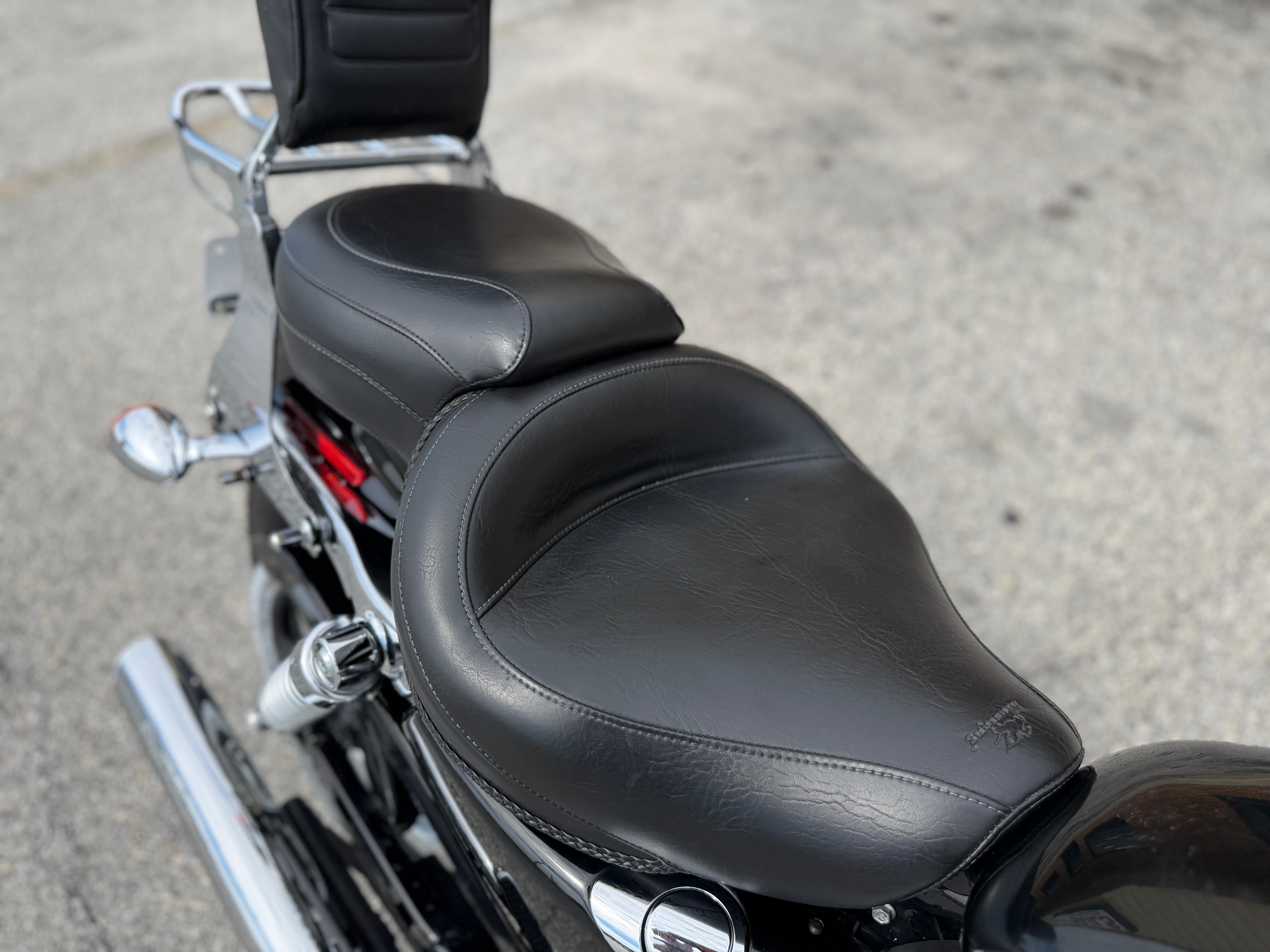 2011 Harley-Davidson Sportster® 1200 Custom 7