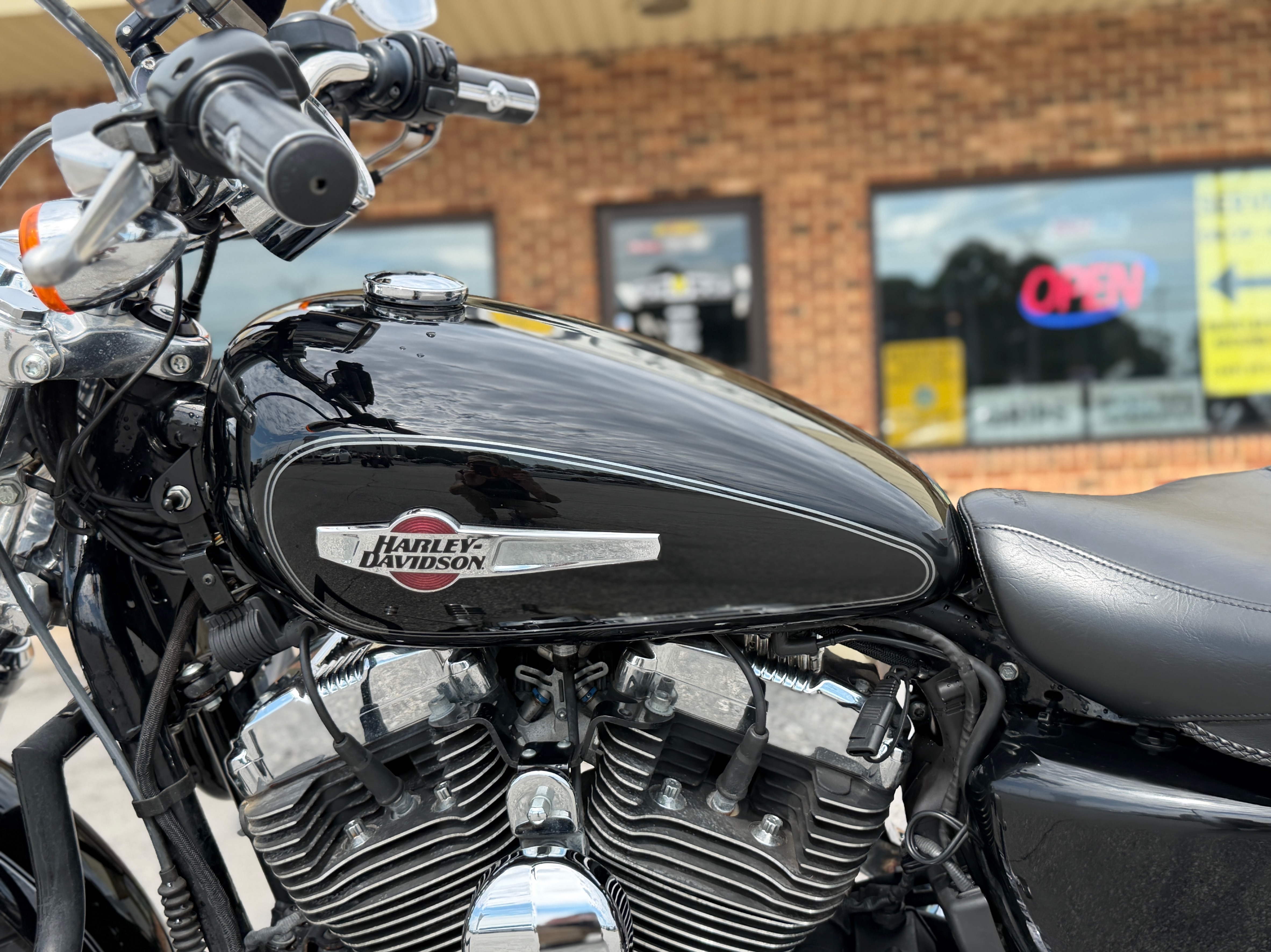 2011 Harley-Davidson Sportster® 1200 Custom 12