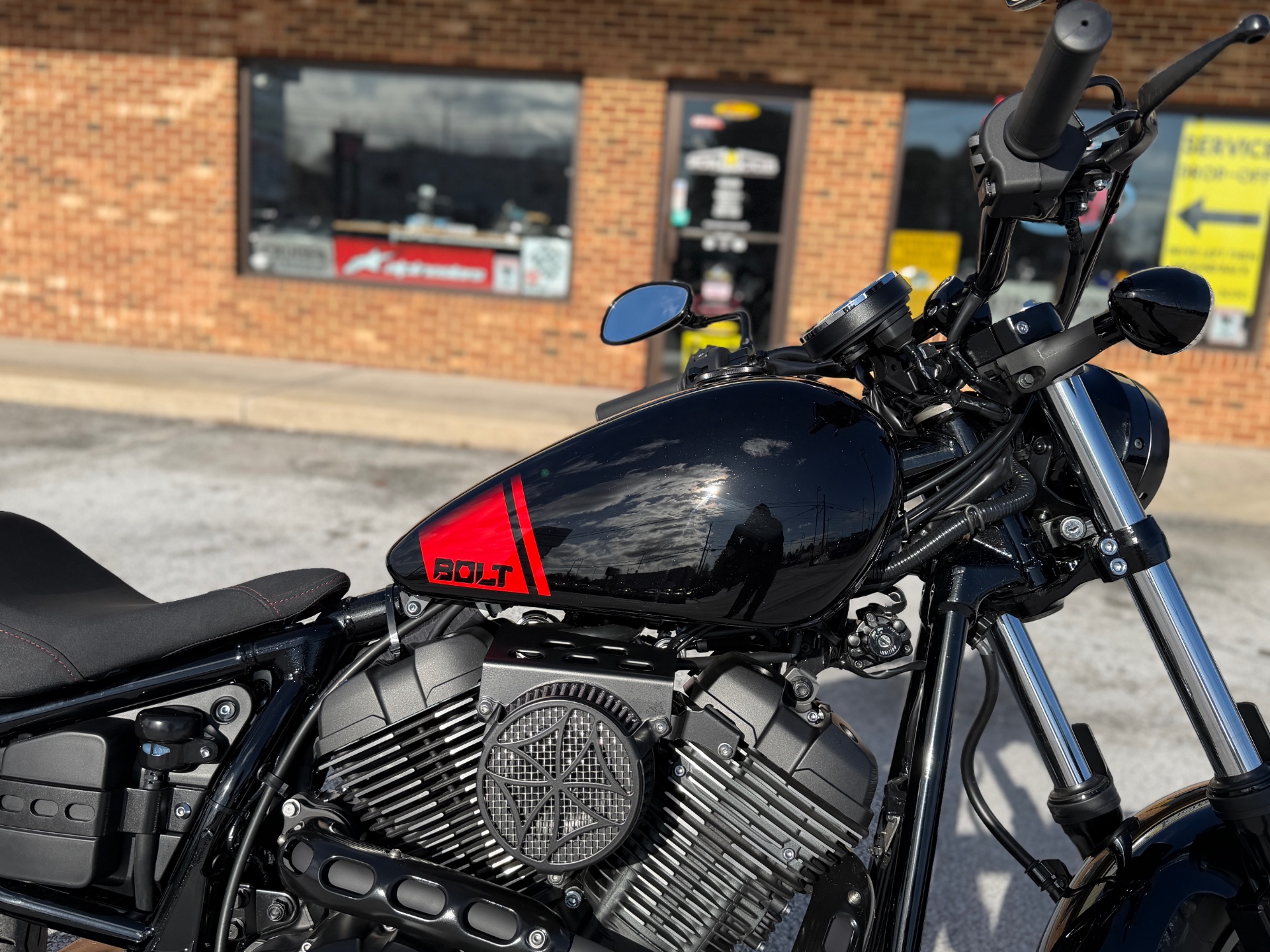 2025 Yamaha Bolt R-Spec 5