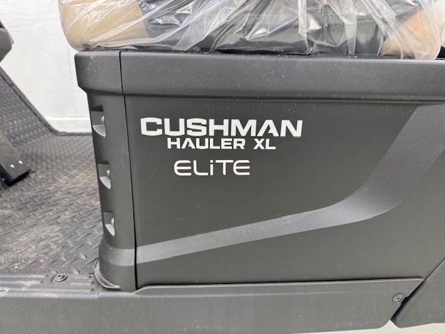 2025 Cushman Hauler photo 2