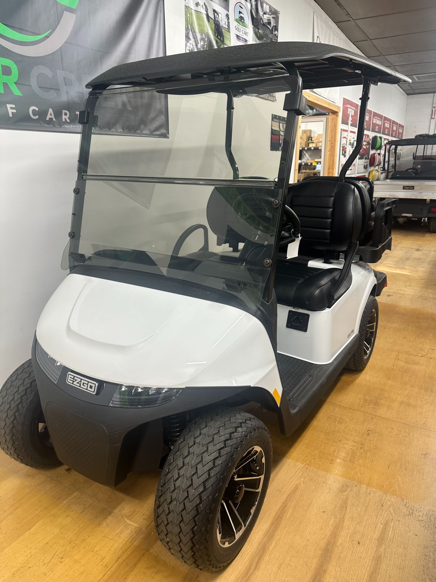 2025 EZGO Freedom photo 3