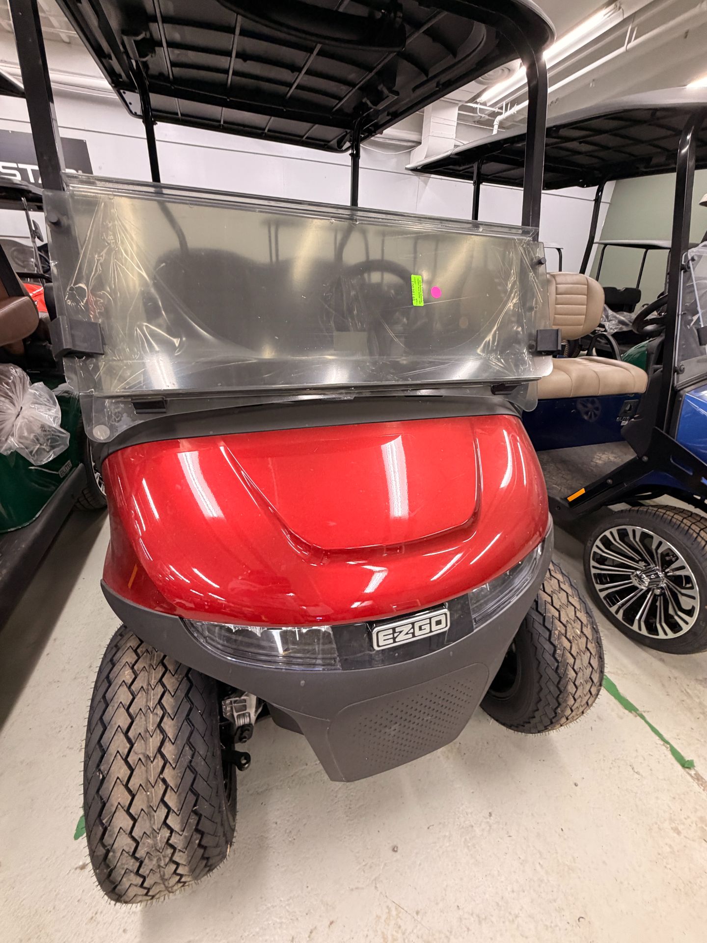2026 EZGO RXV photo 3