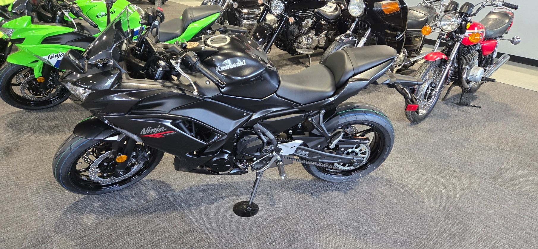 2026 Kawasaki Ninja® 650 1